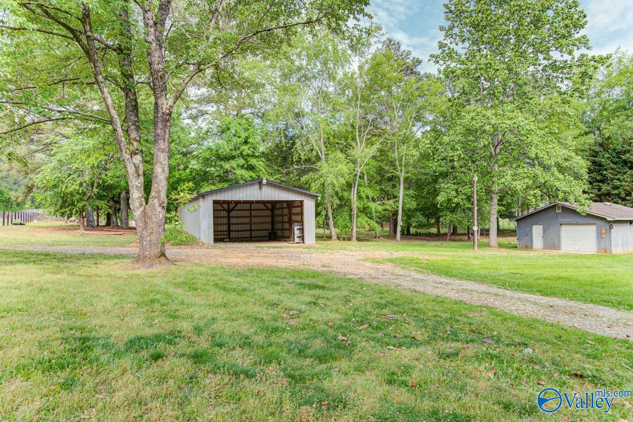 409 Knotty Walls Road SE