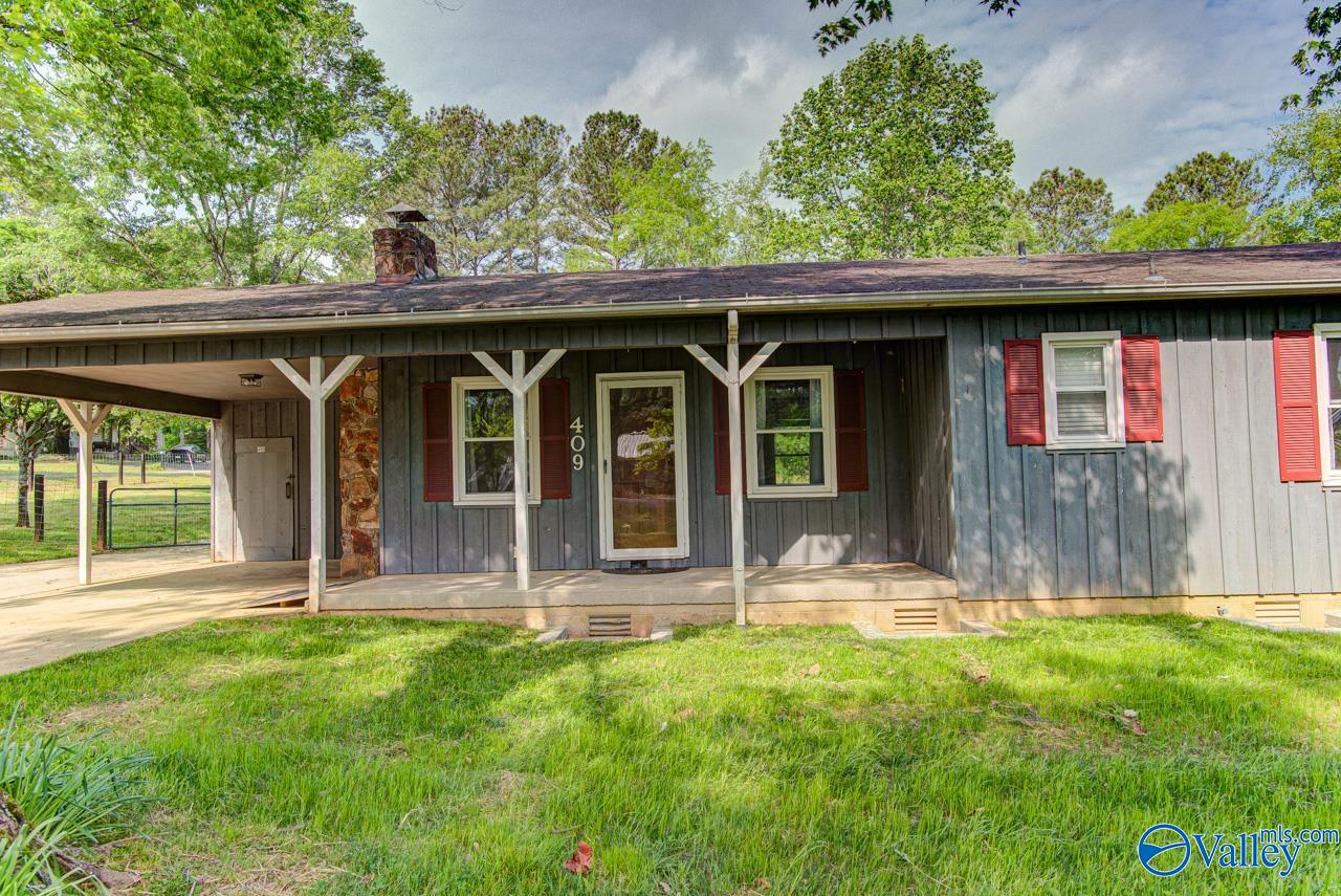 409 Knotty Walls Road SE