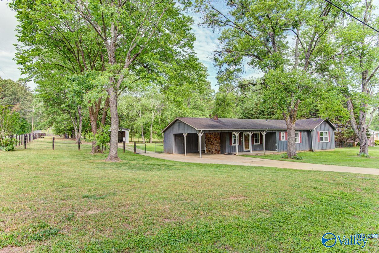 409 Knotty Walls Road SE
