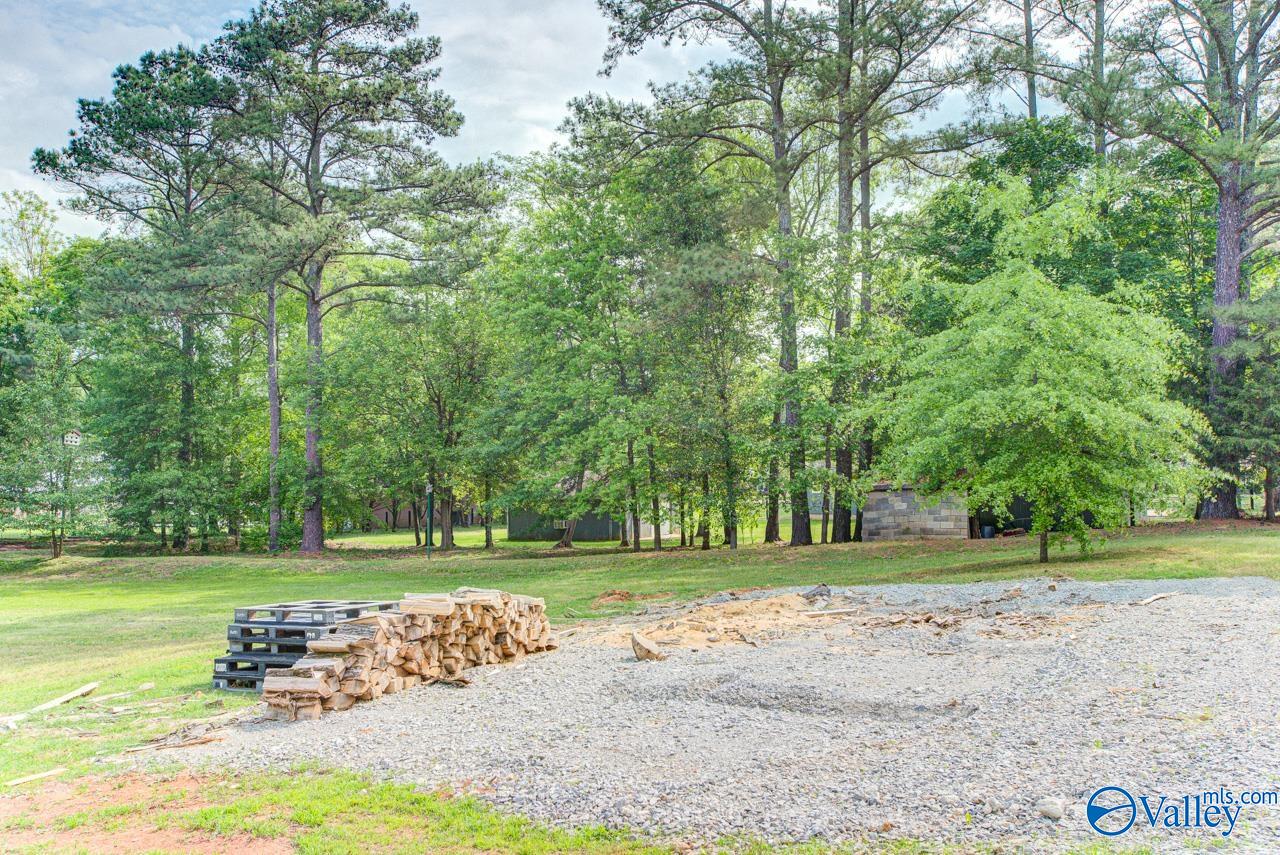 409 Knotty Walls Road SE