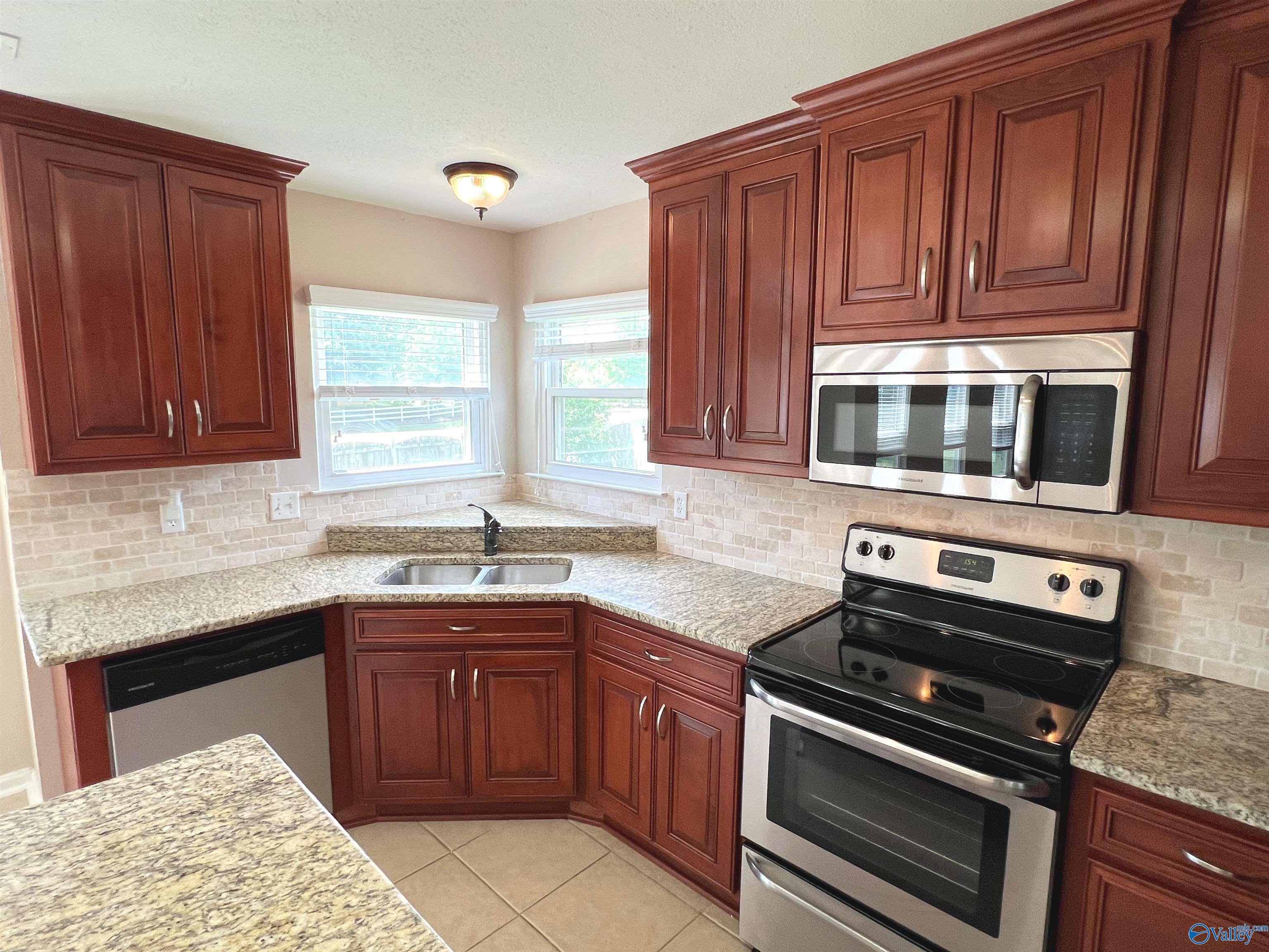 14000 Sawyer Circle SW