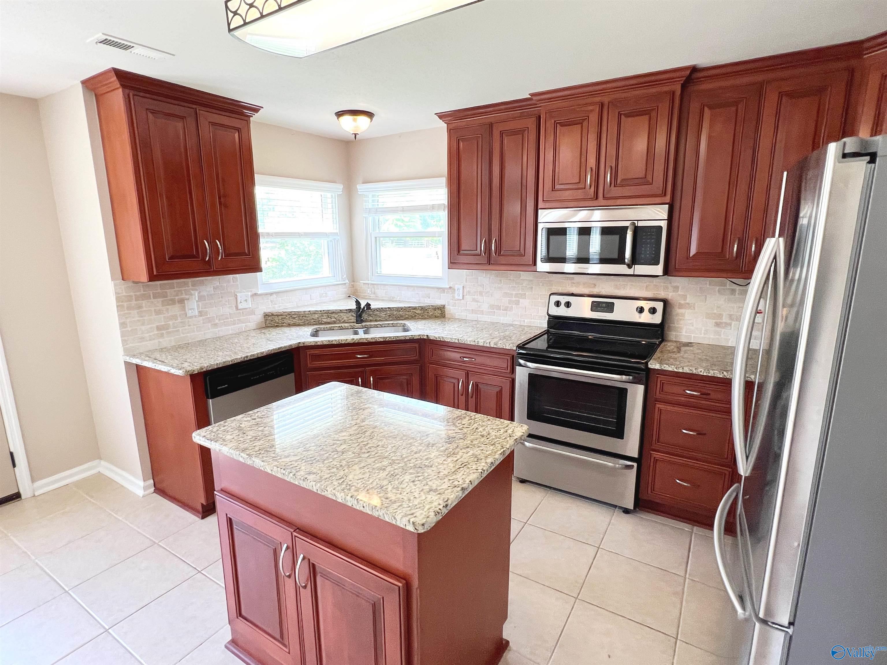 14000 Sawyer Circle SW