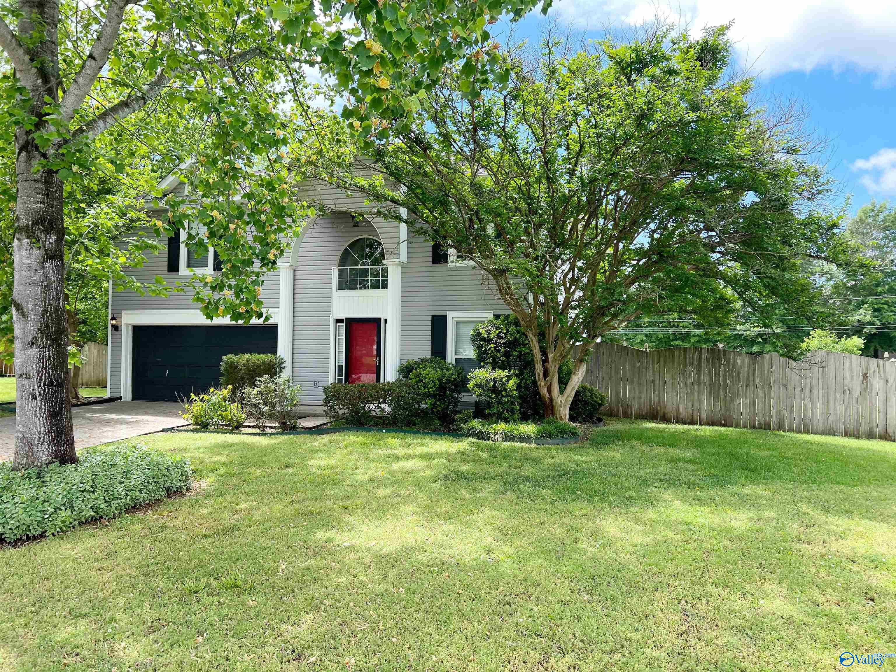 14000 Sawyer Circle SW