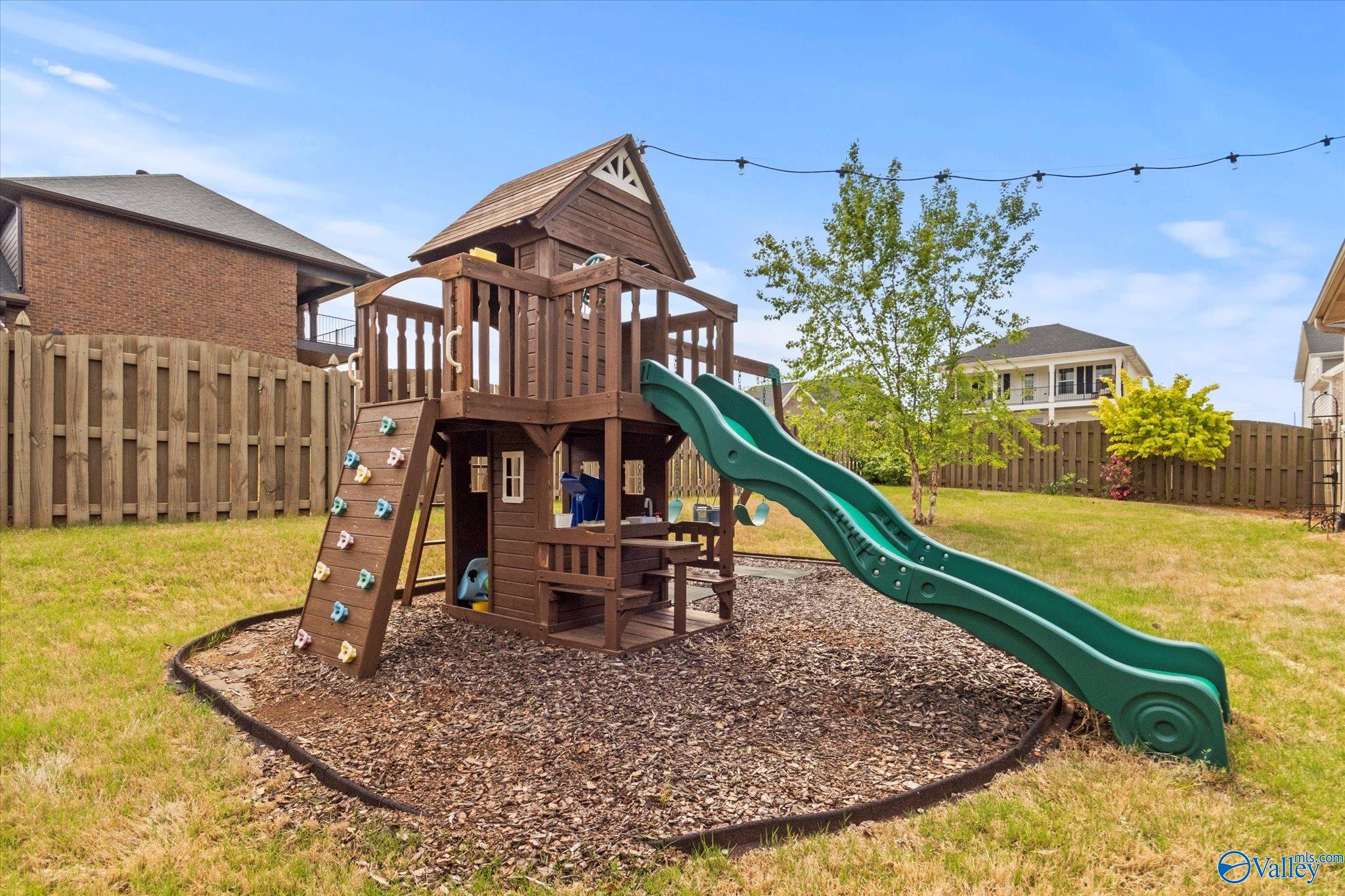 137 Waxwing Street