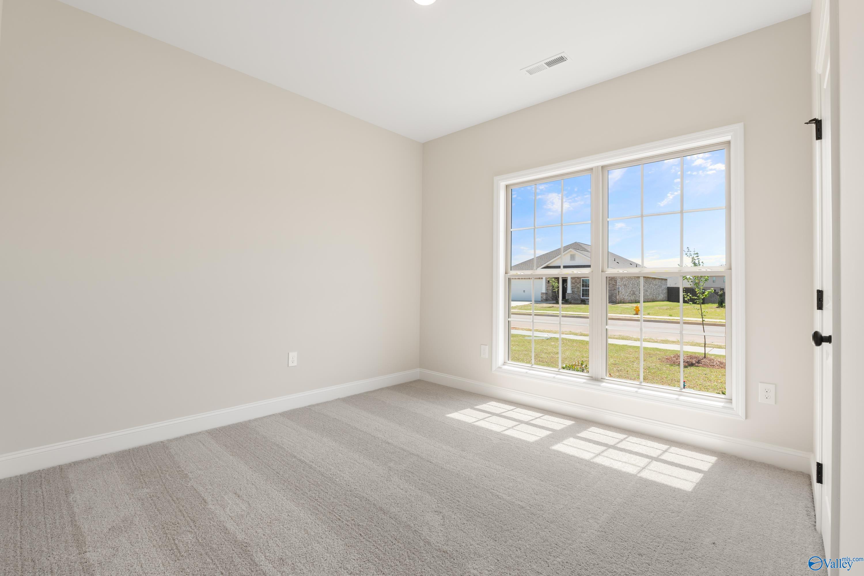 208 Goldie Court