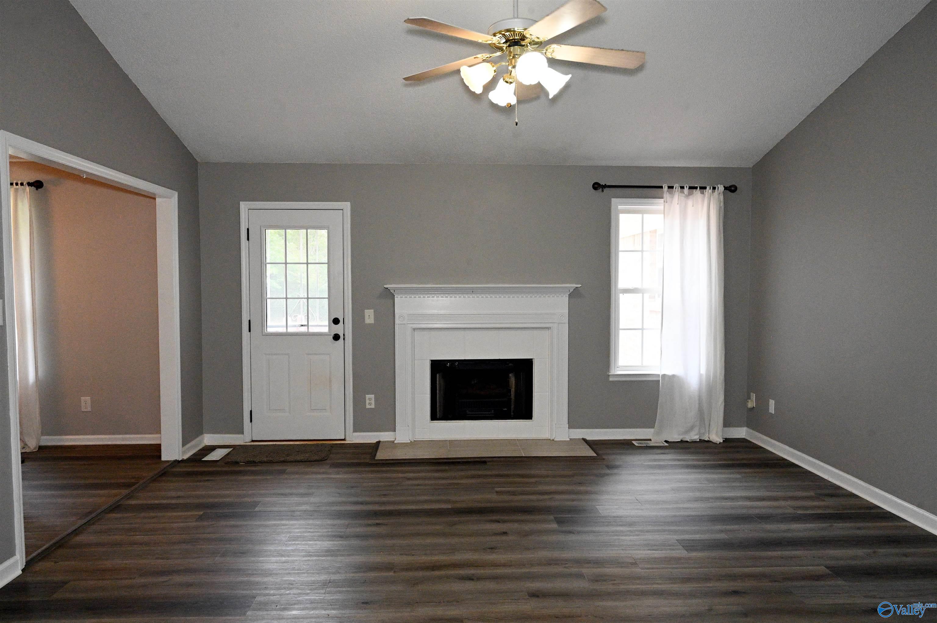 207 Vintage Point Circle