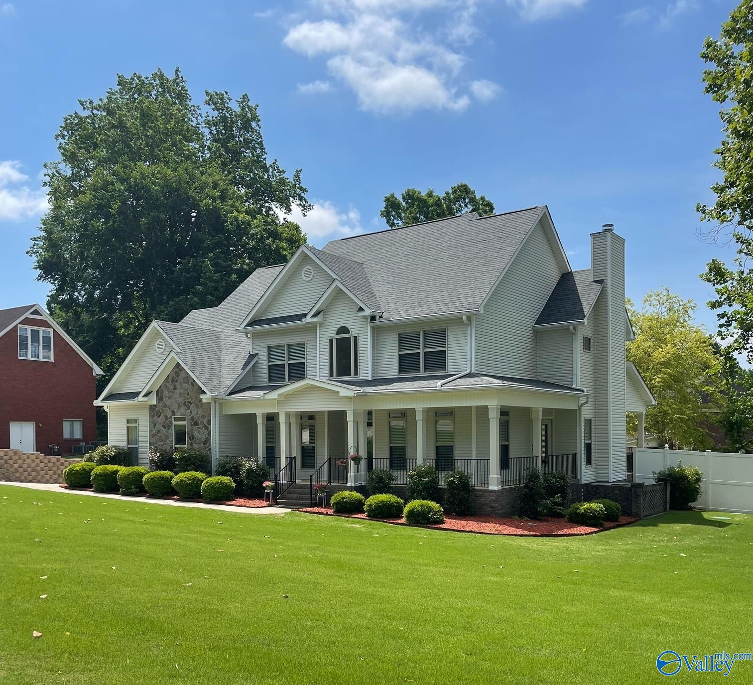 144 Heatherwood Drive