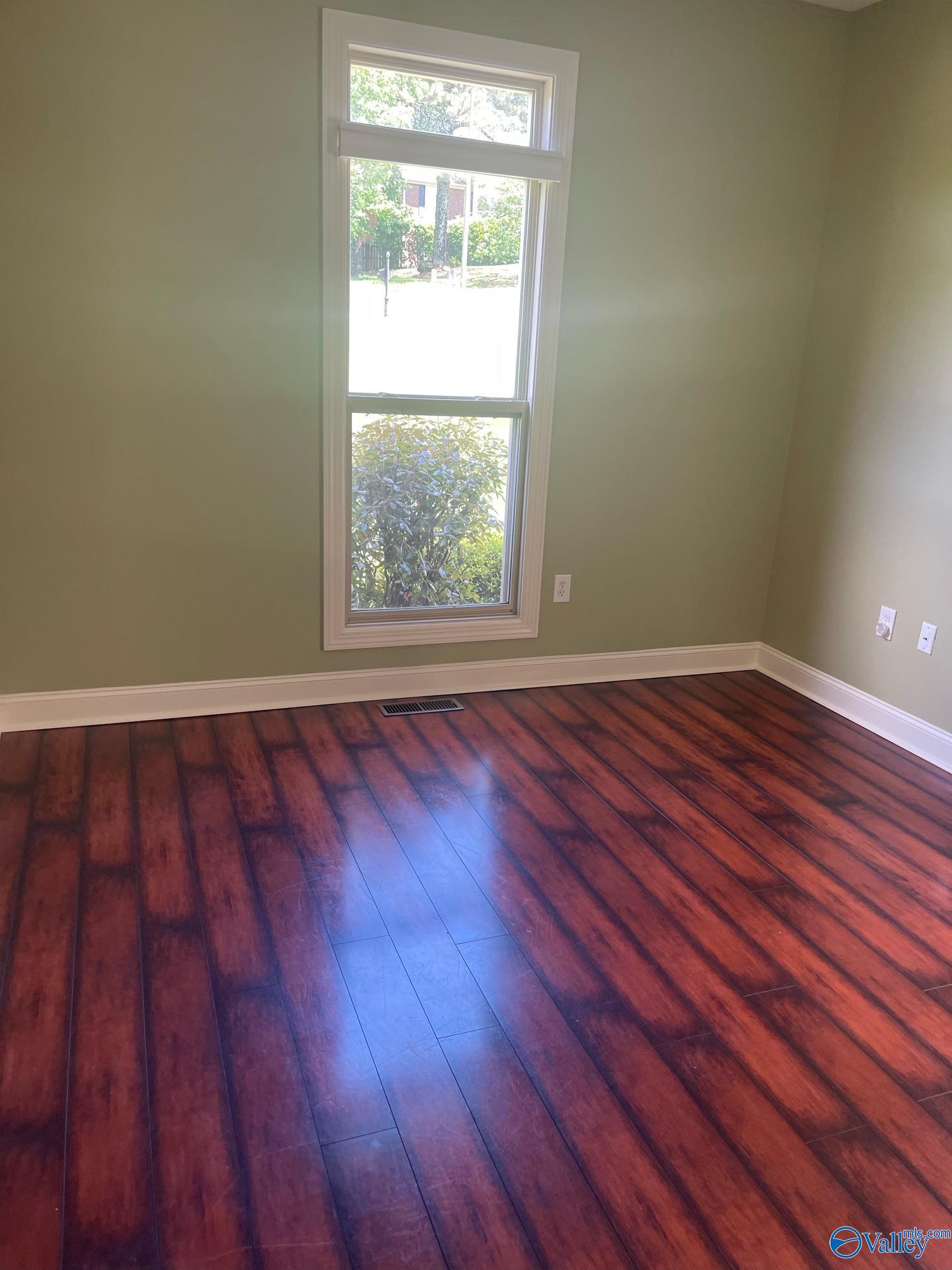 144 Heatherwood Drive