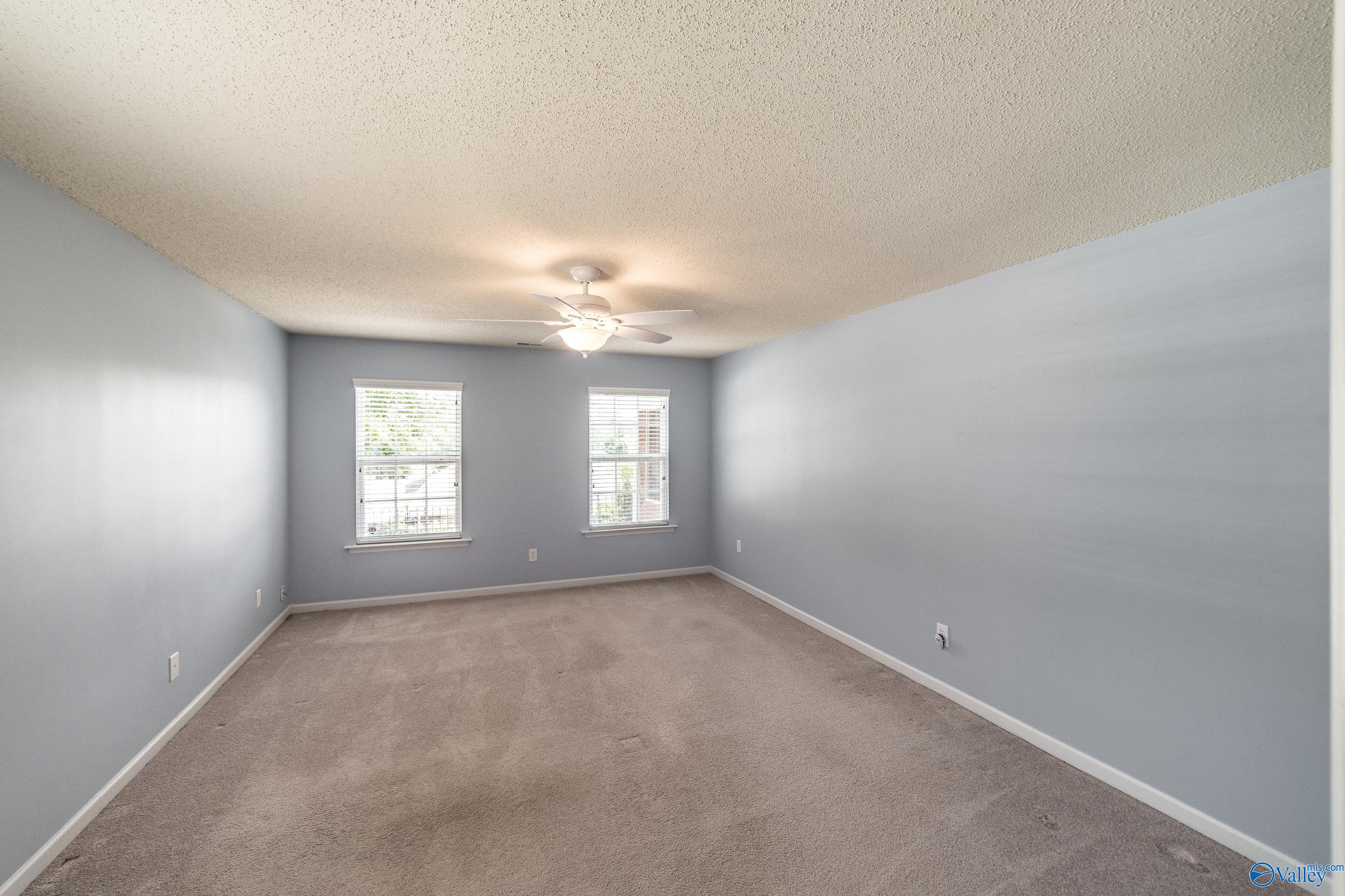 112 Acacia Trail Drive