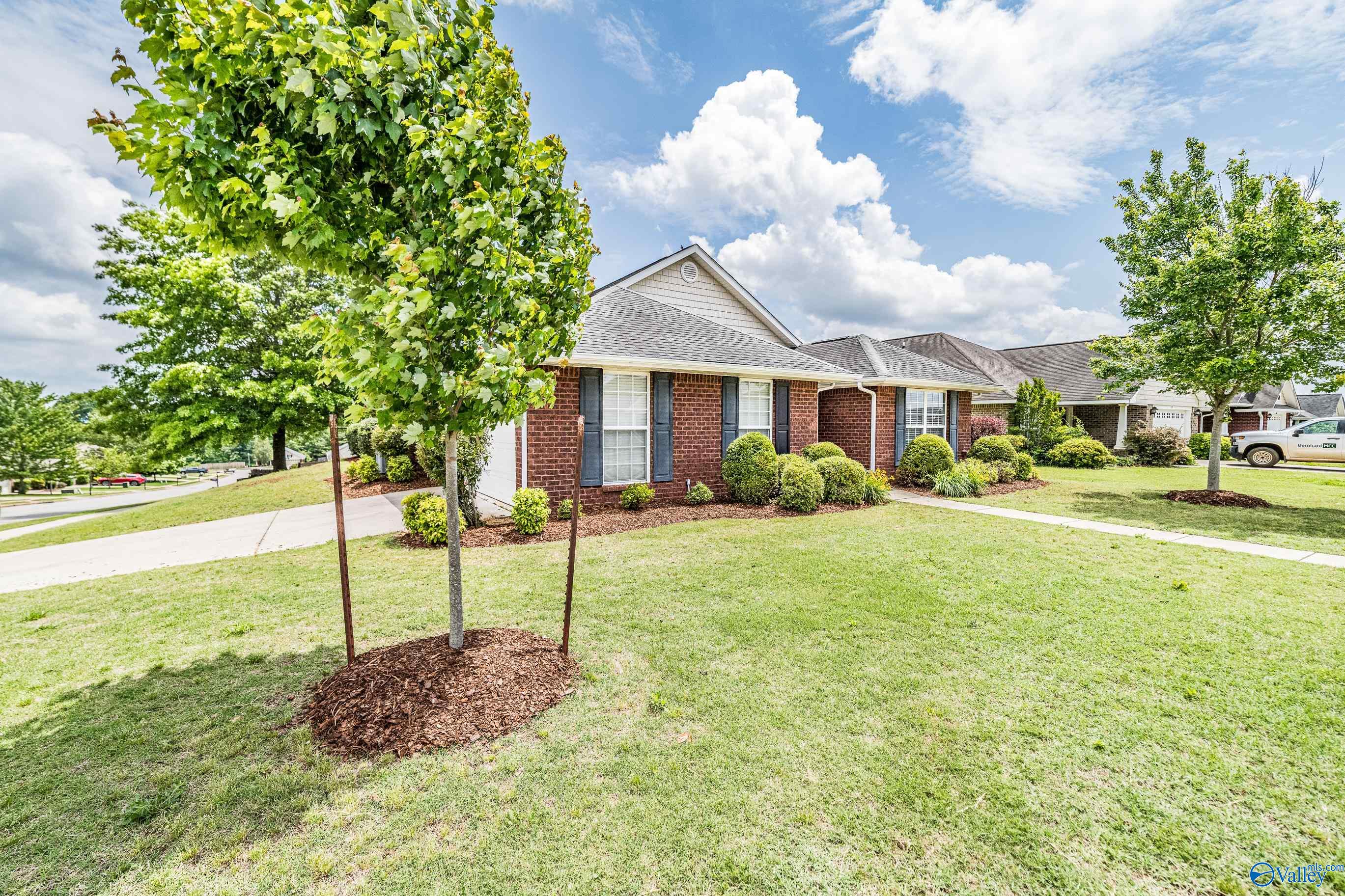 112 Acacia Trail Drive