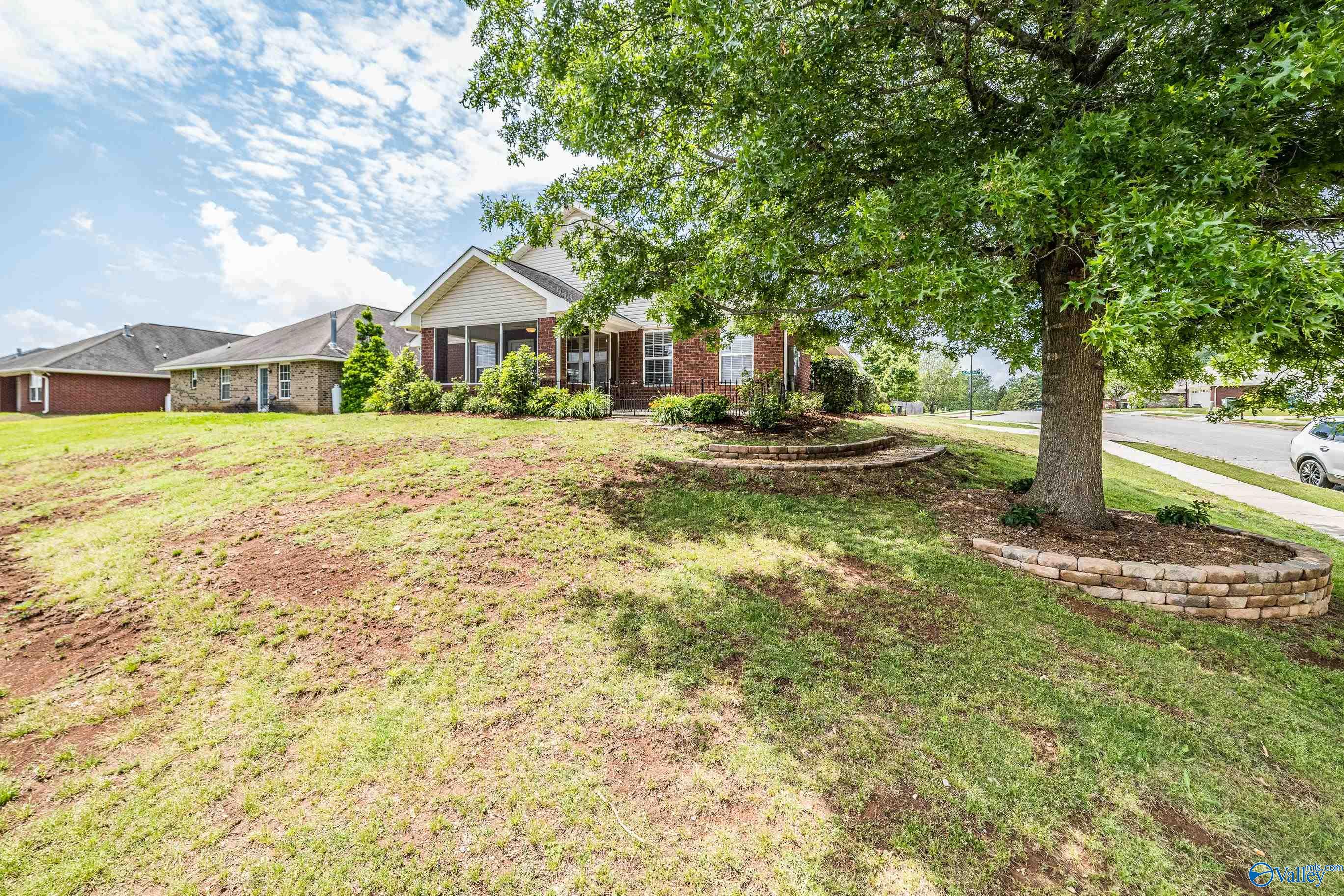 112 Acacia Trail Drive