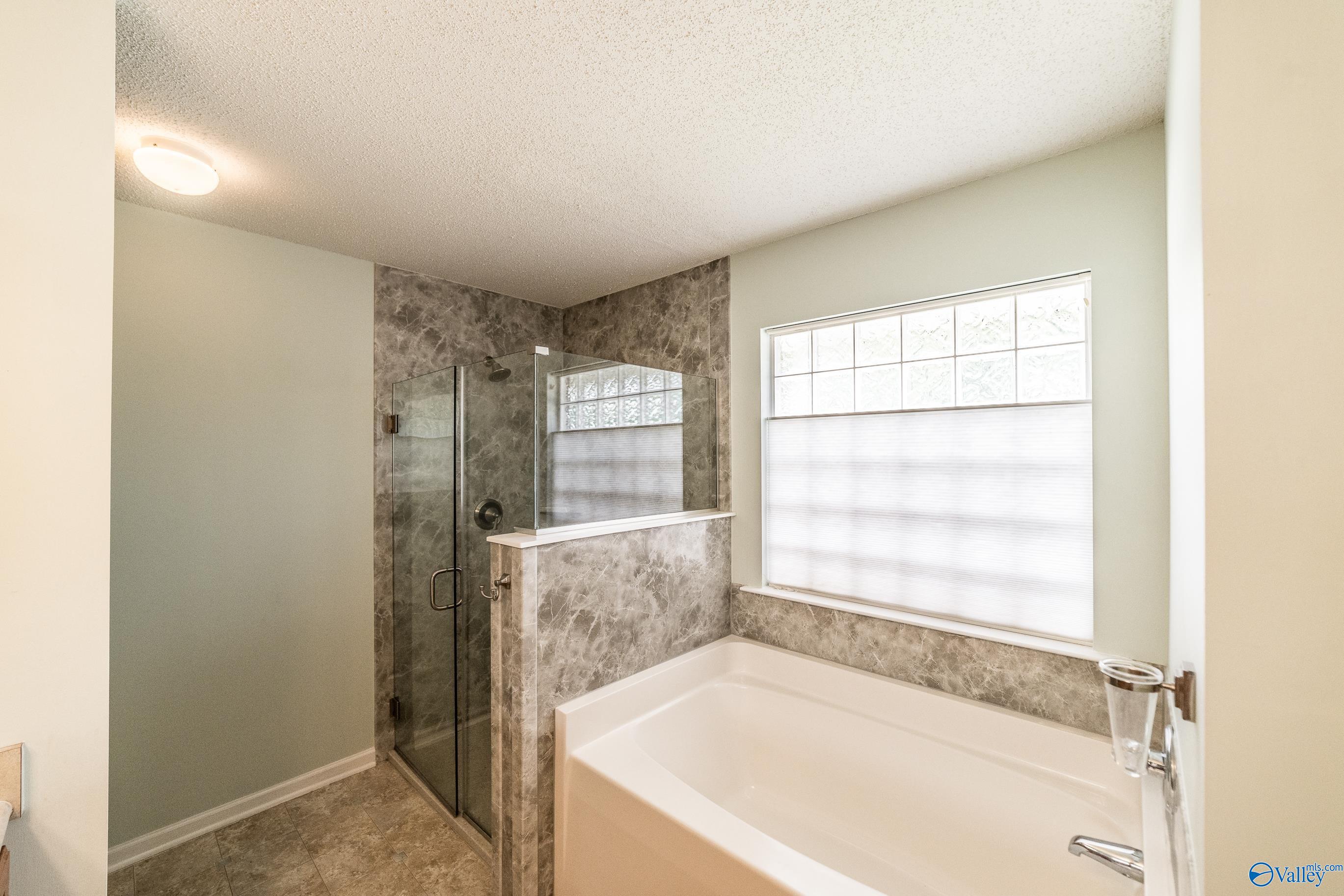 112 Acacia Trail Drive