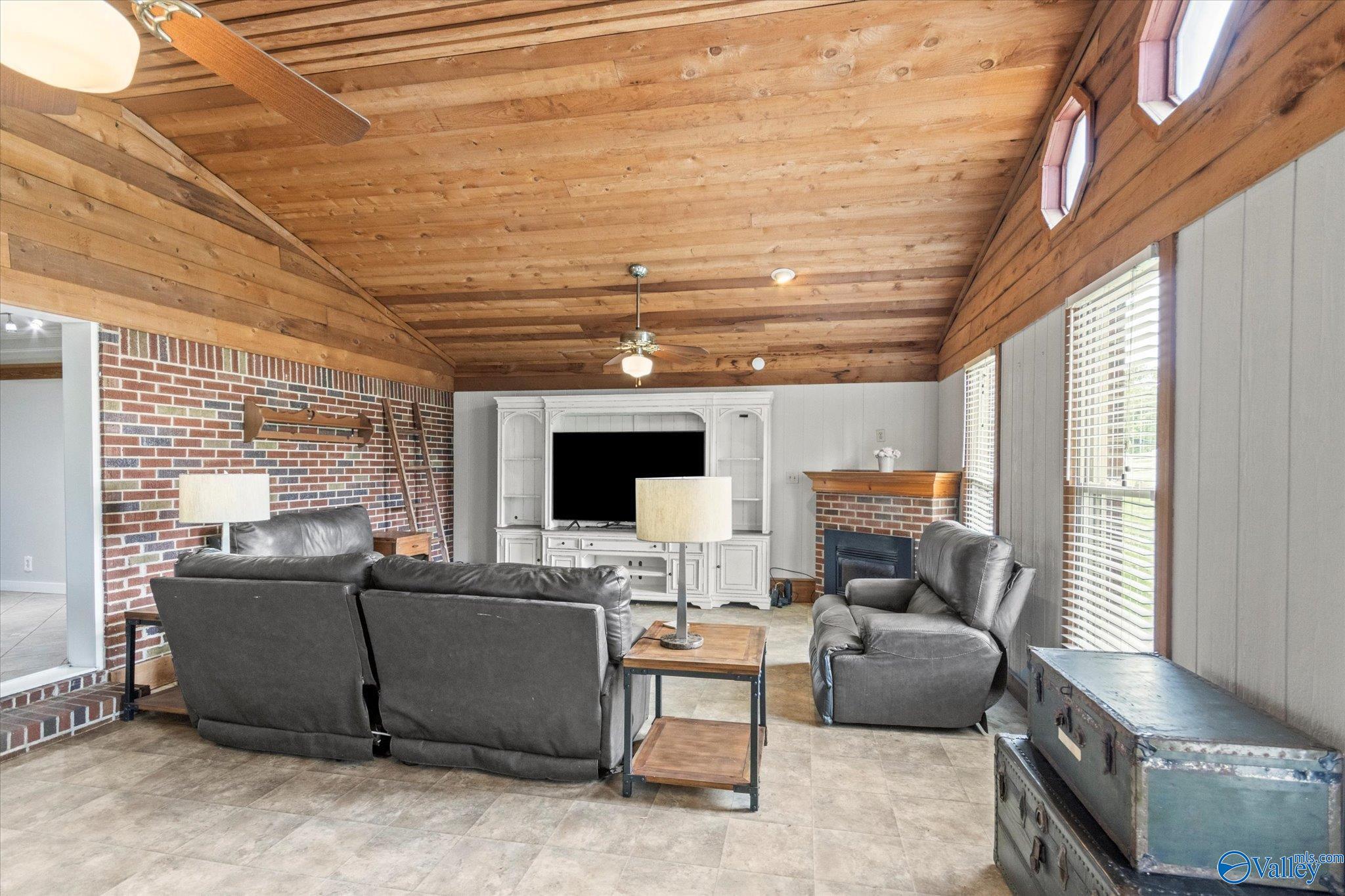 670 County Road 325