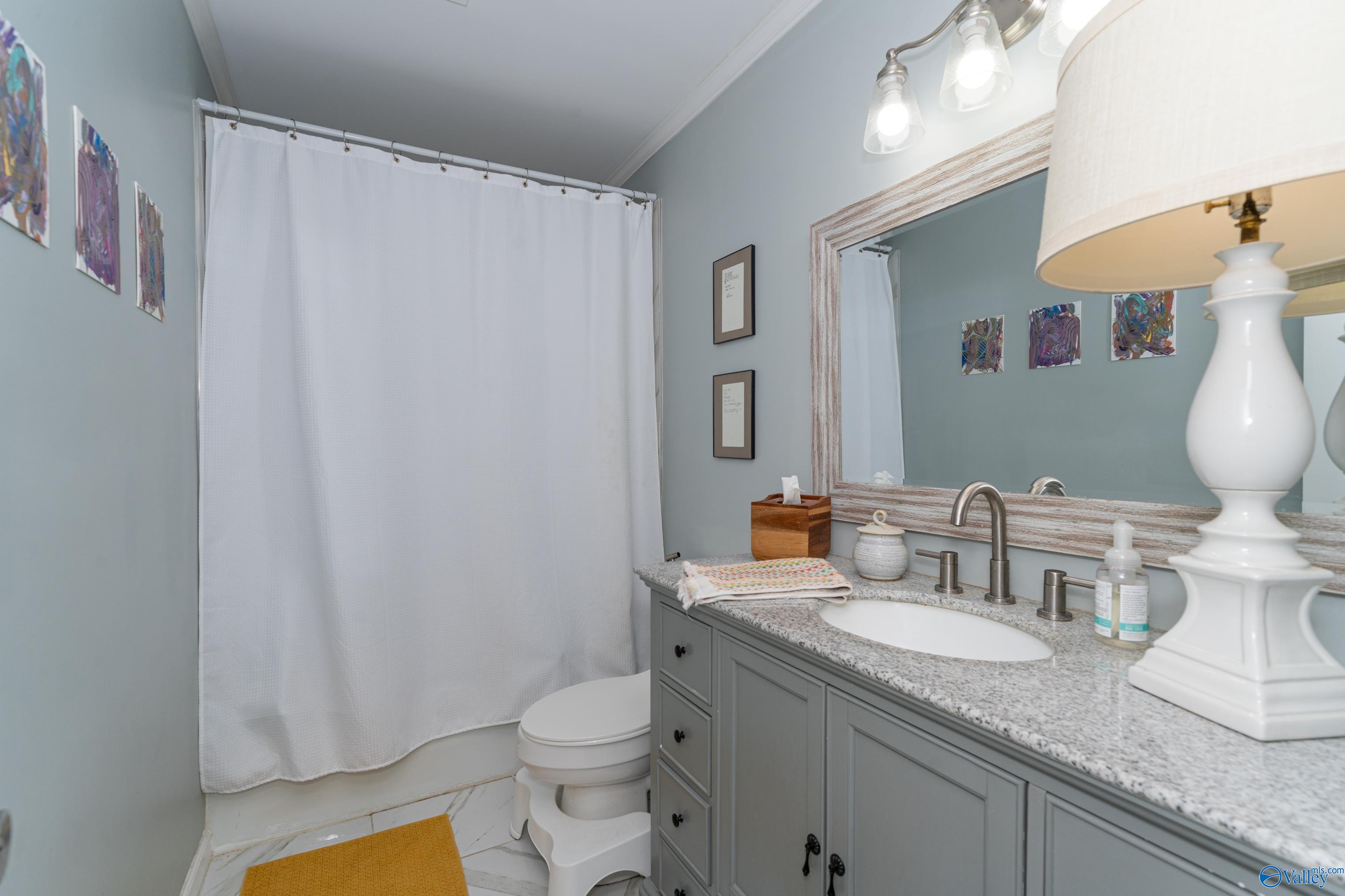 1207 Woodall Lane