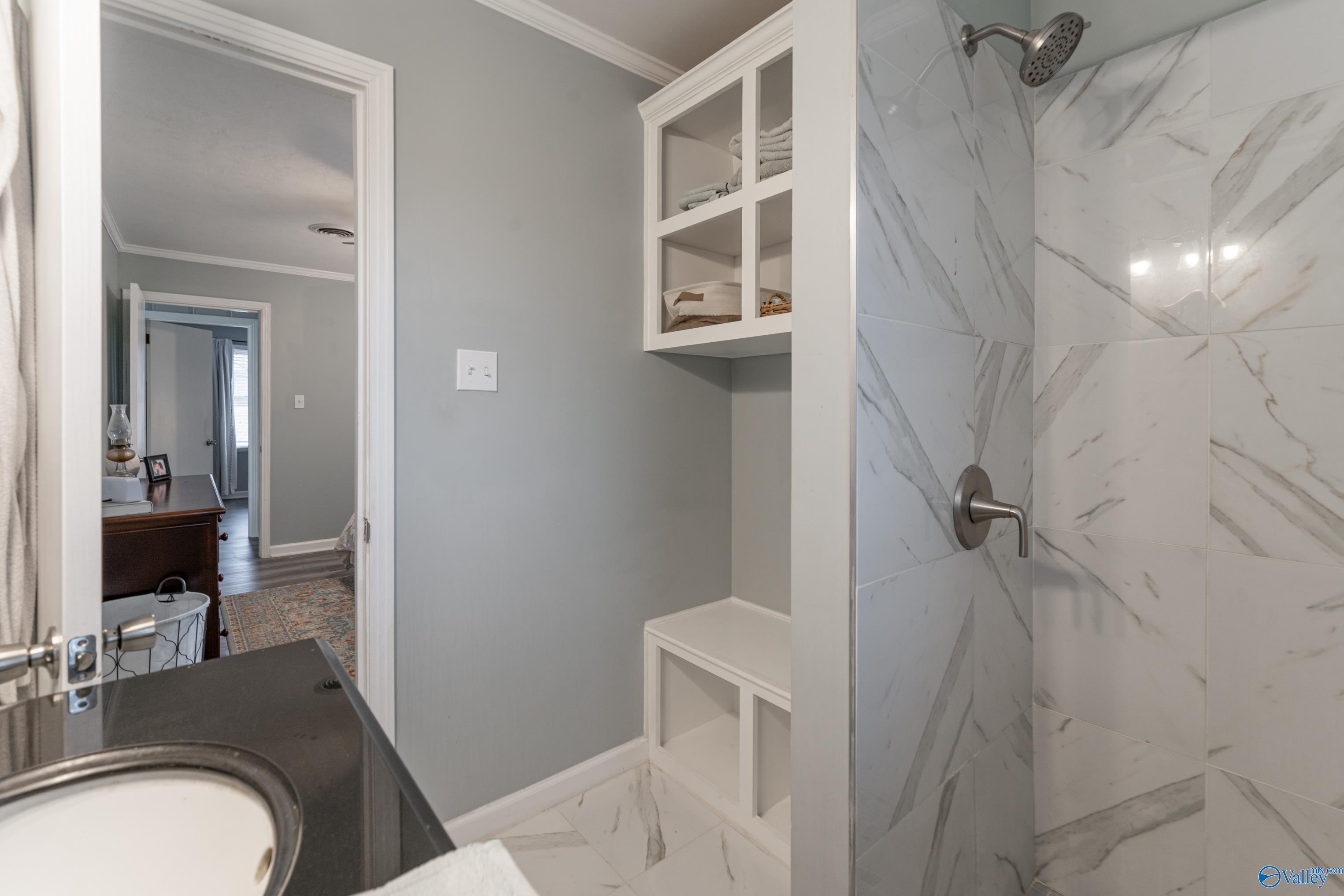 1207 Woodall Lane