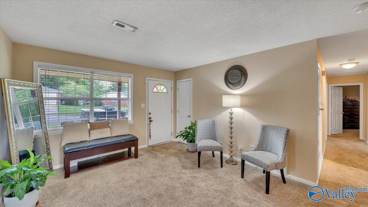 2404 Larkwood Circle