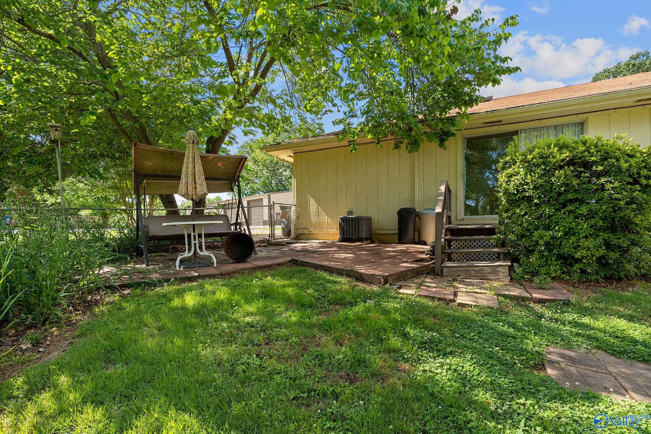406 Aqua Vista Drive