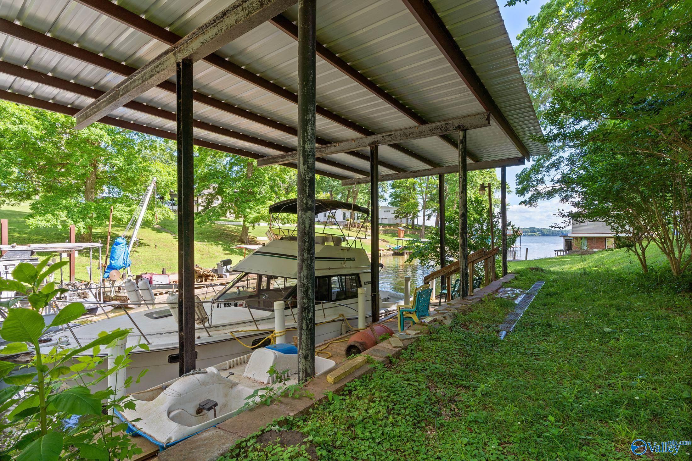 406 Aqua Vista Drive