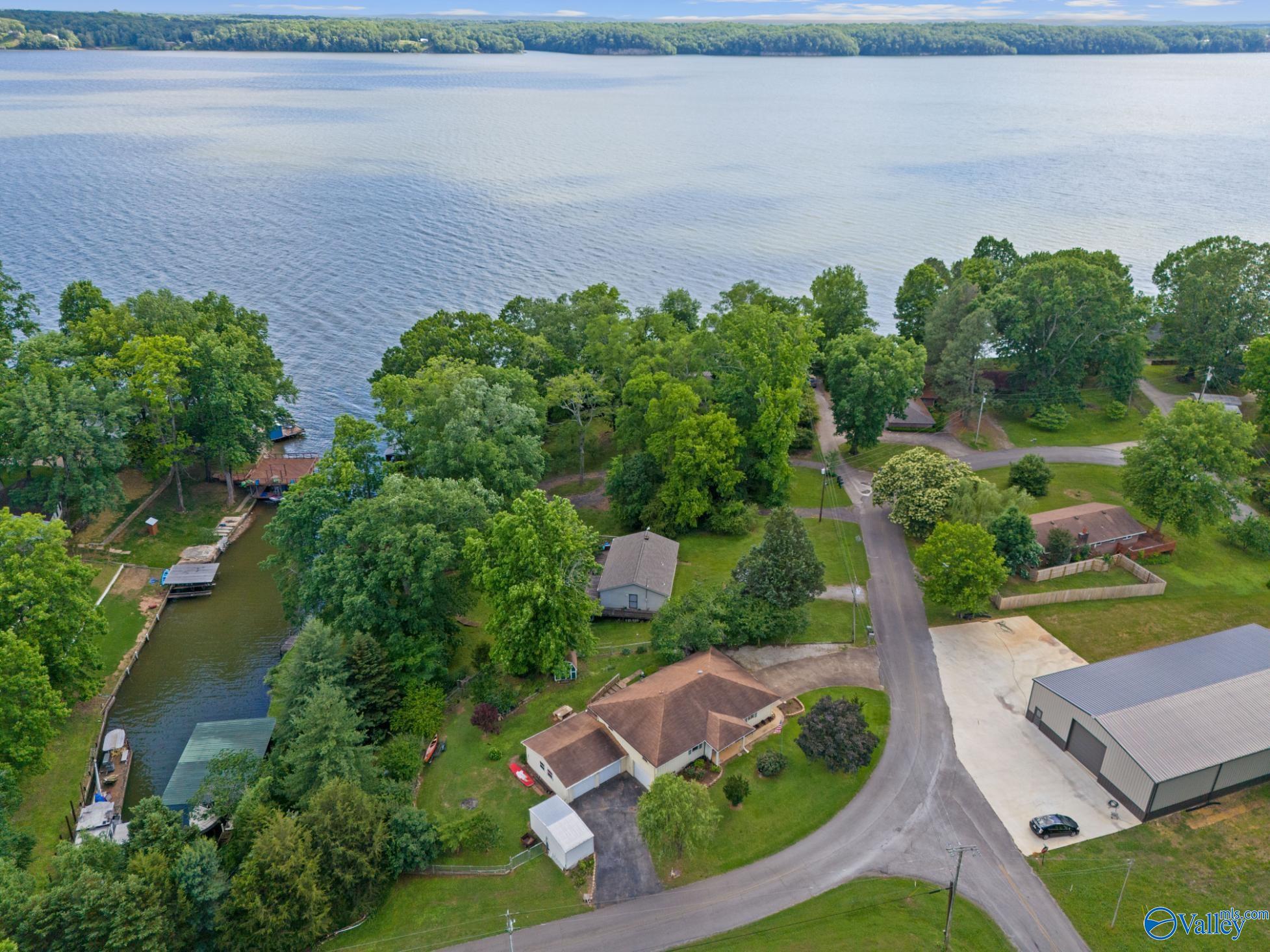 406 Aqua Vista Drive