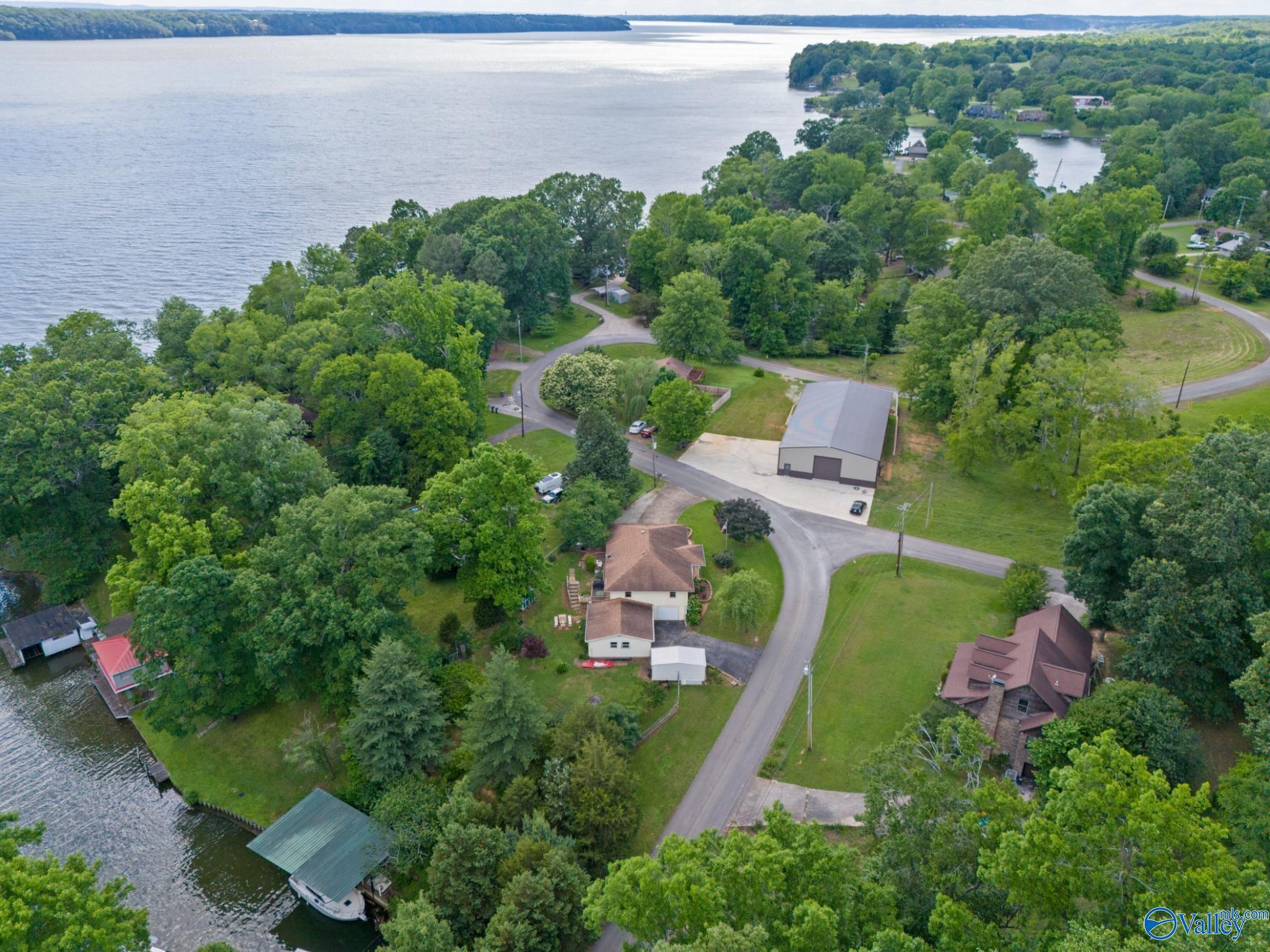 406 Aqua Vista Drive