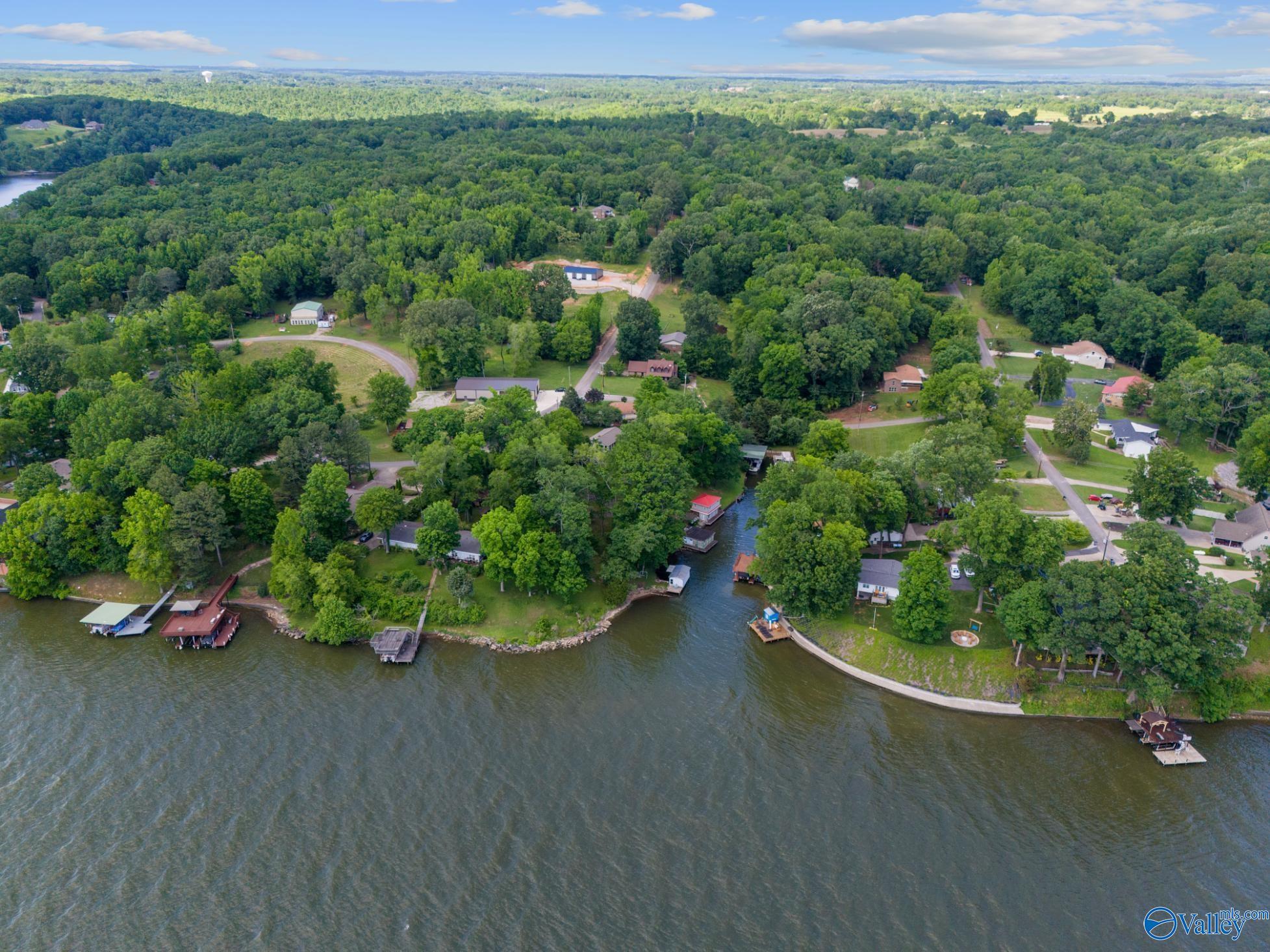 406 Aqua Vista Drive