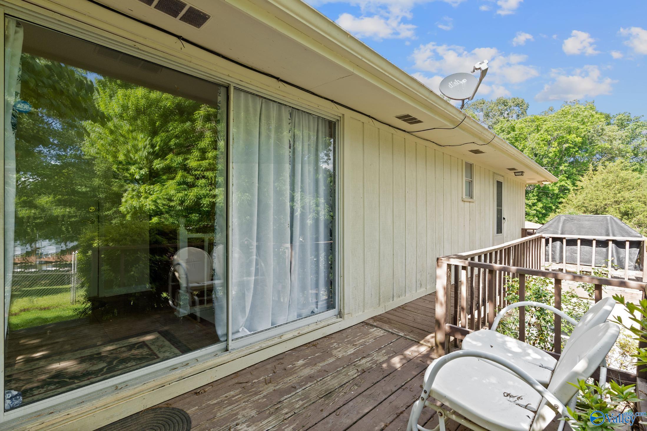 406 Aqua Vista Drive