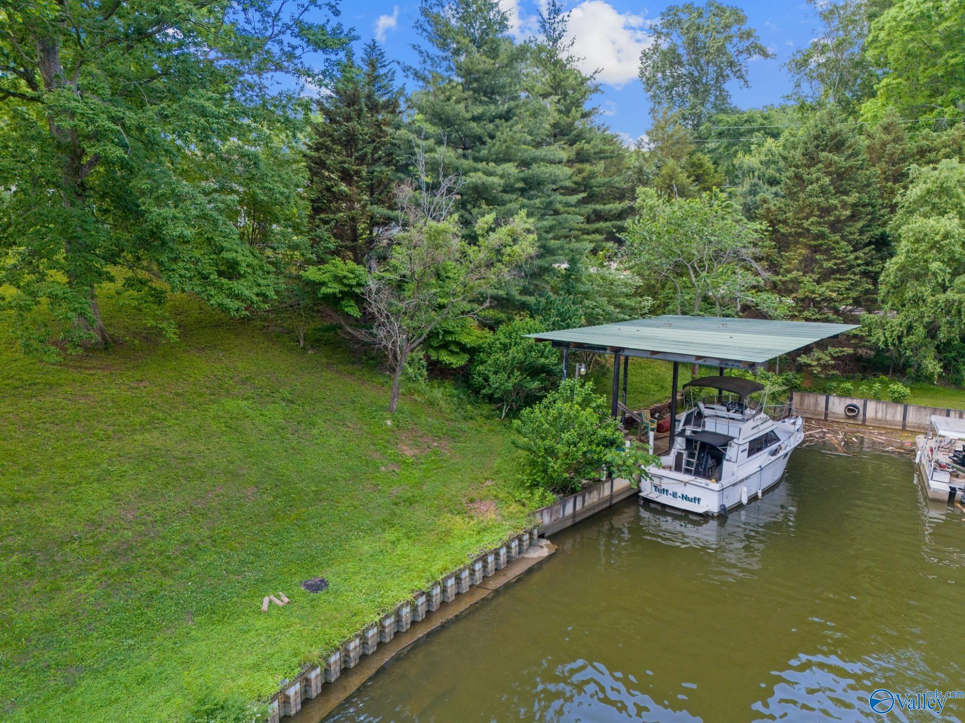 406 Aqua Vista Drive