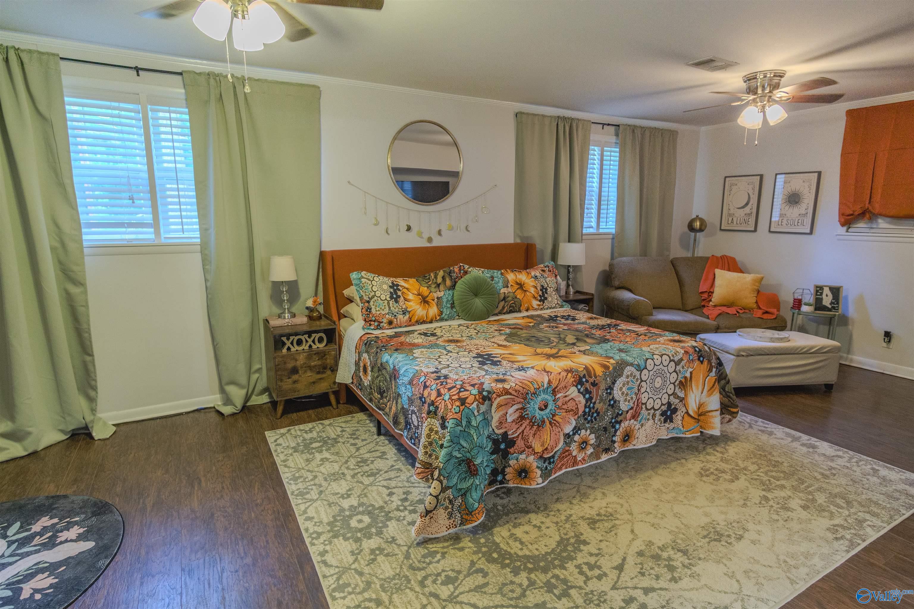 12109 Greenleaf Drive SE