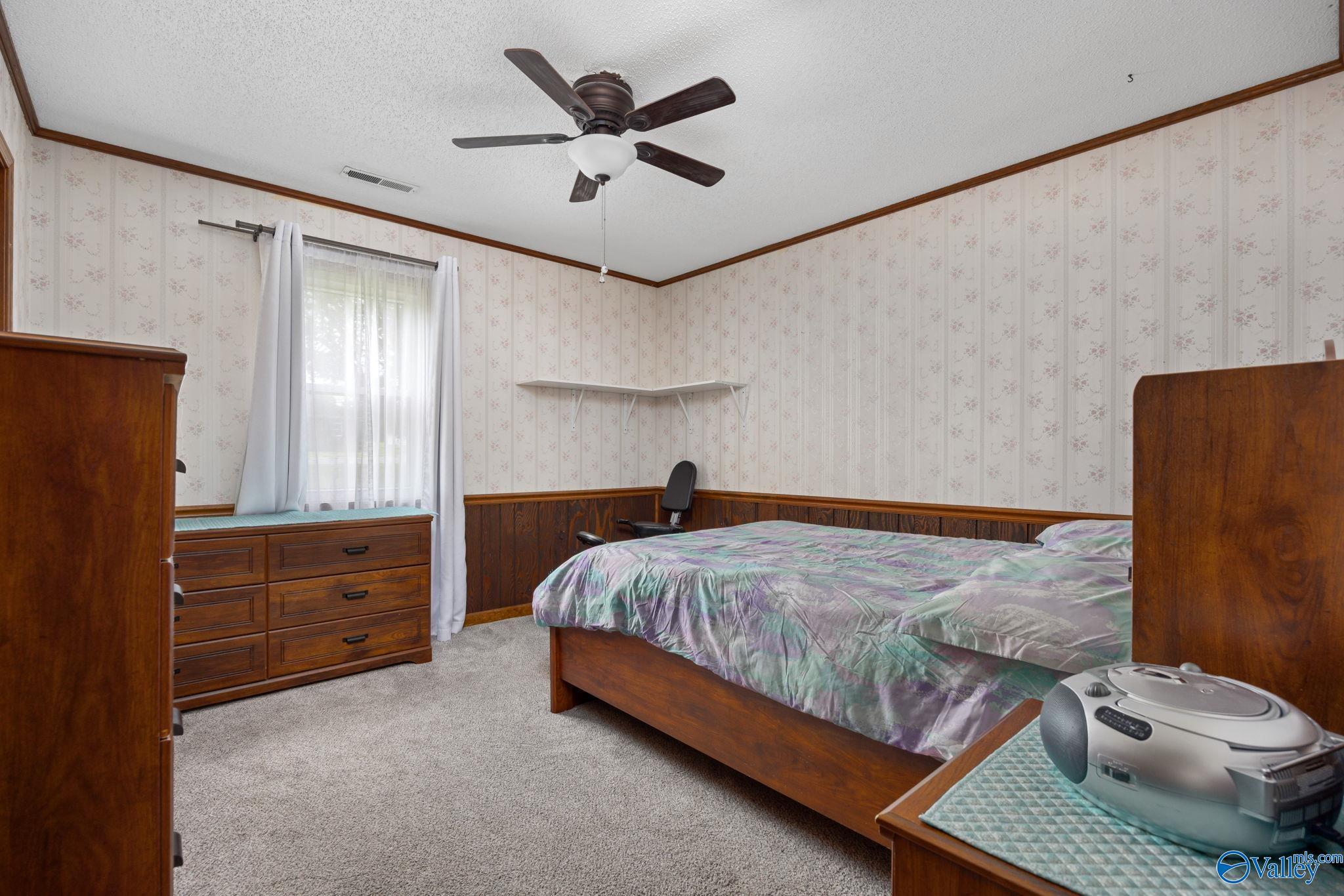 901 Beverly Street NE