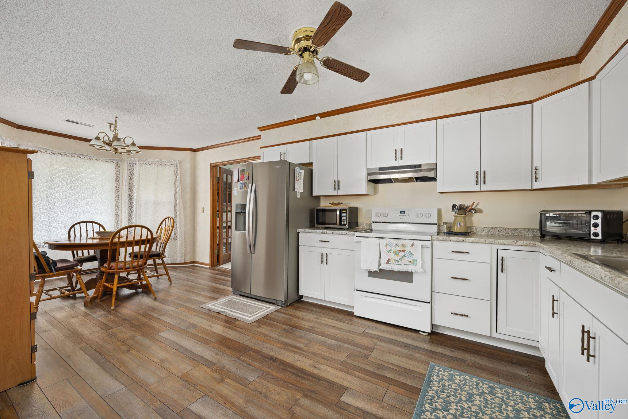 901 Beverly Street NE