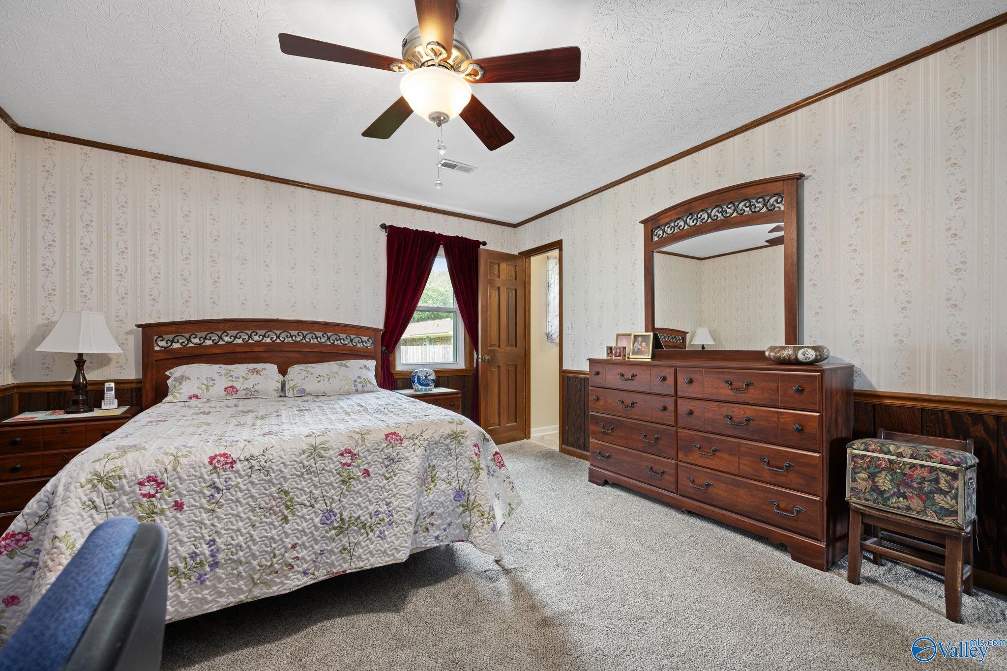 901 Beverly Street NE