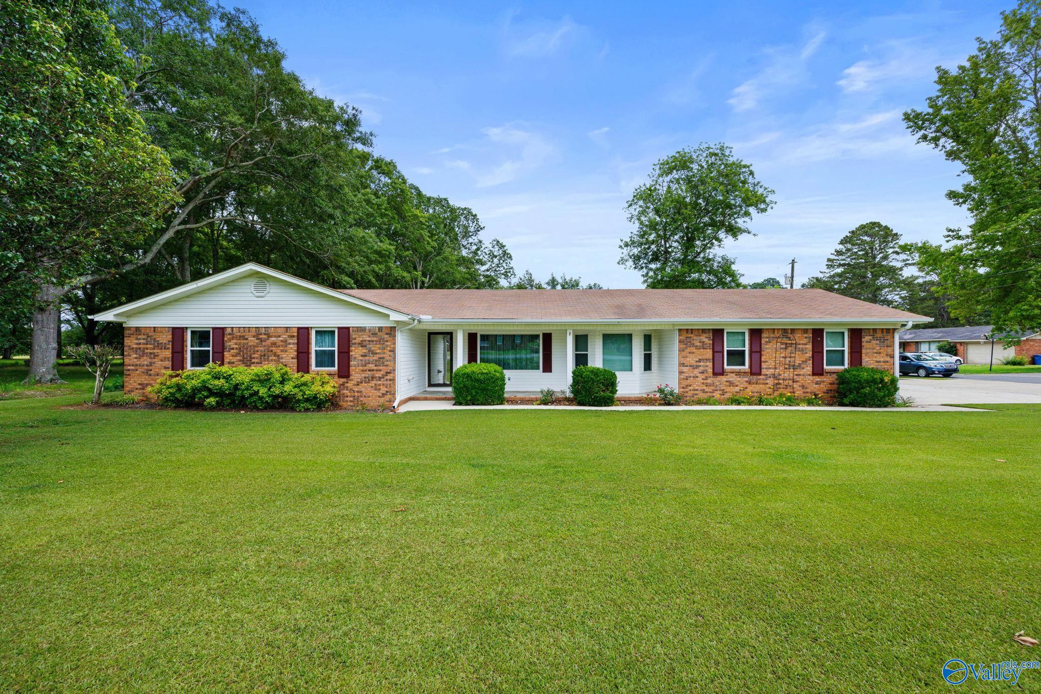 901 Beverly Street NE