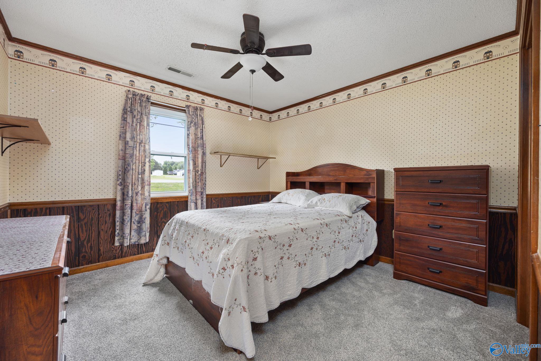 901 Beverly Street NE