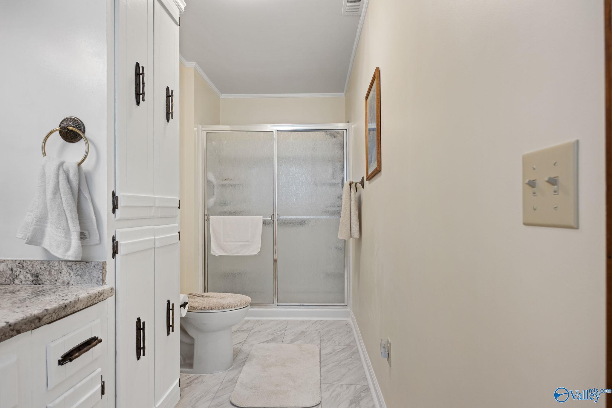 901 Beverly Street NE