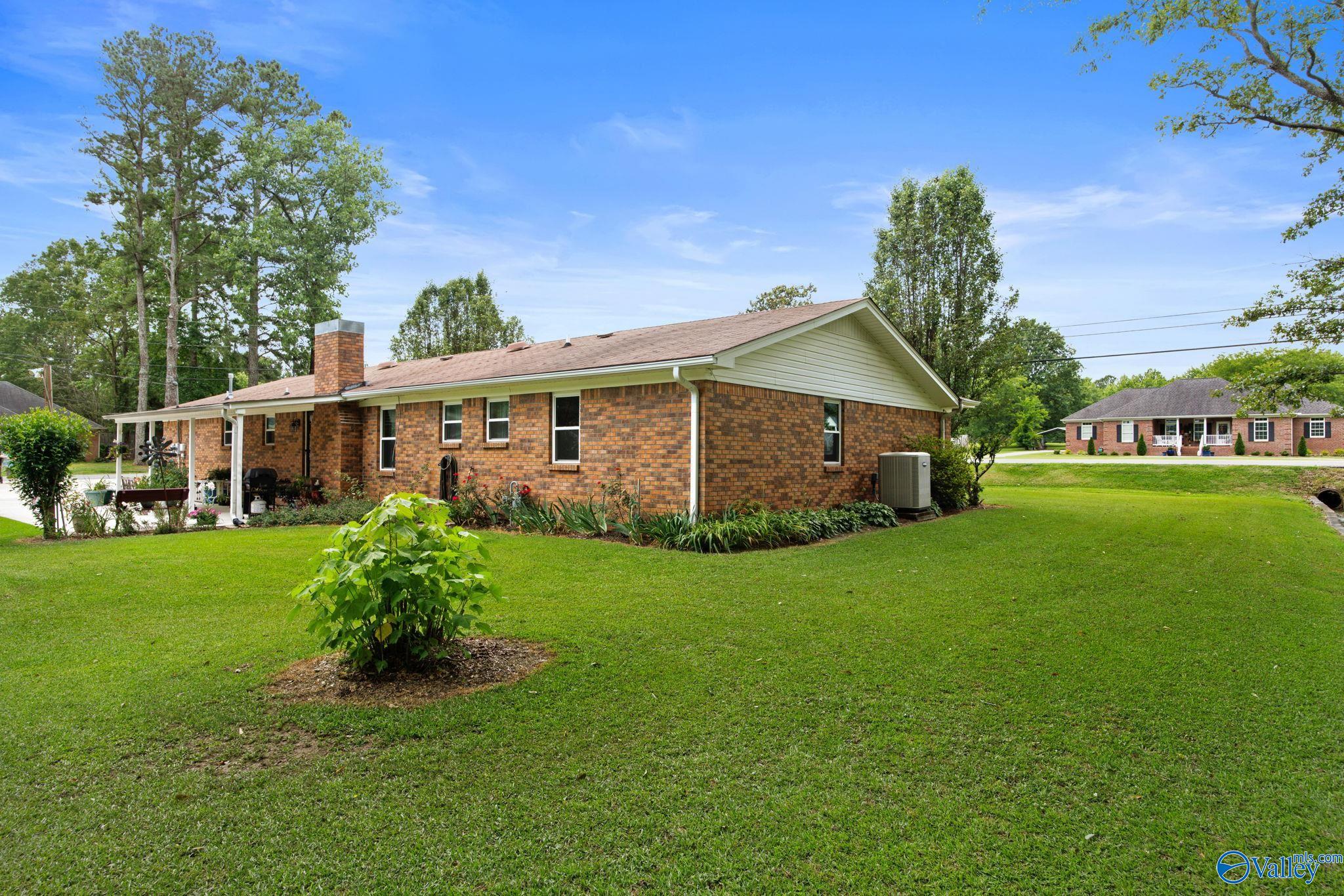 901 Beverly Street NE