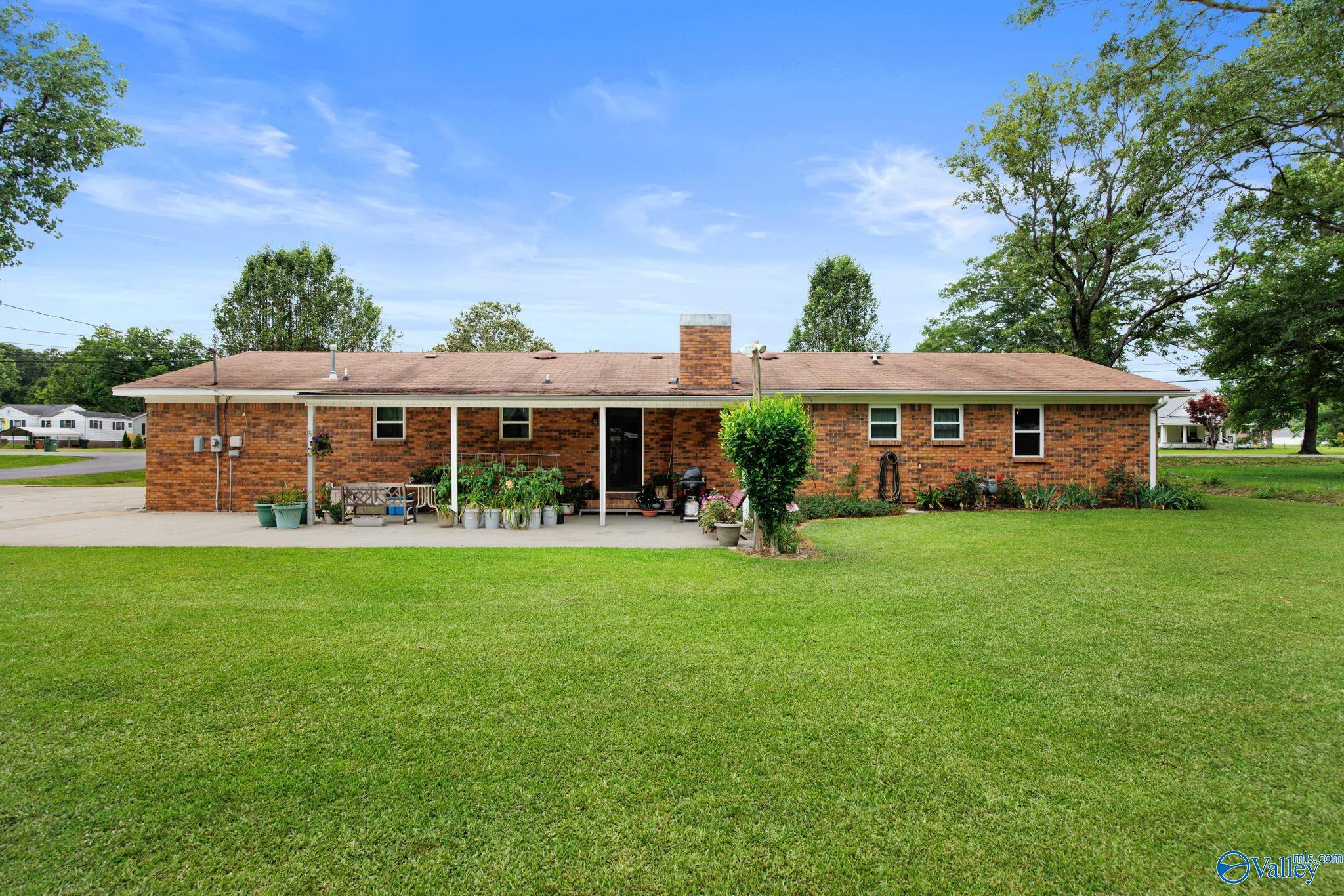 901 Beverly Street NE