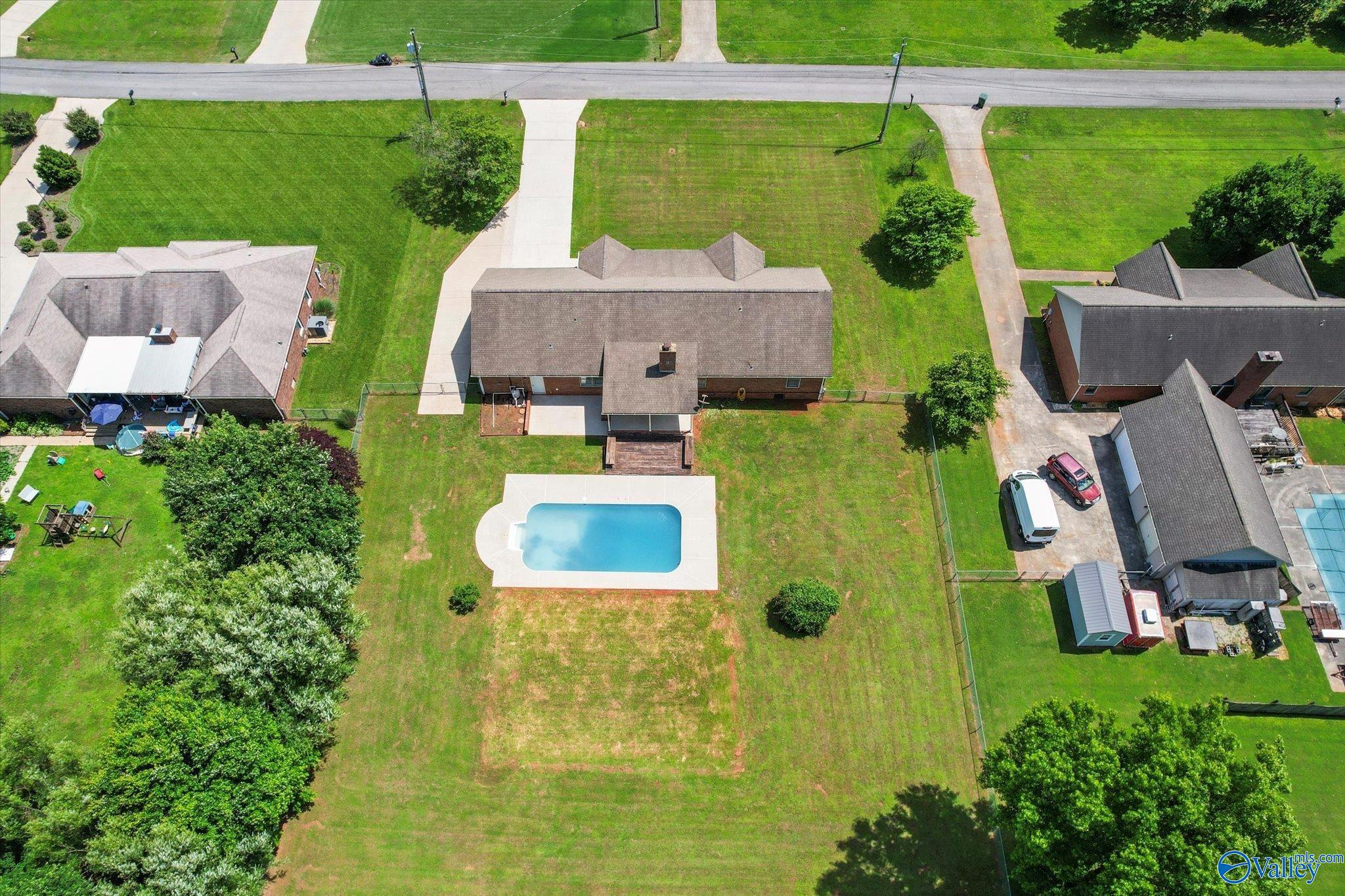 107 Indian Trace Circle