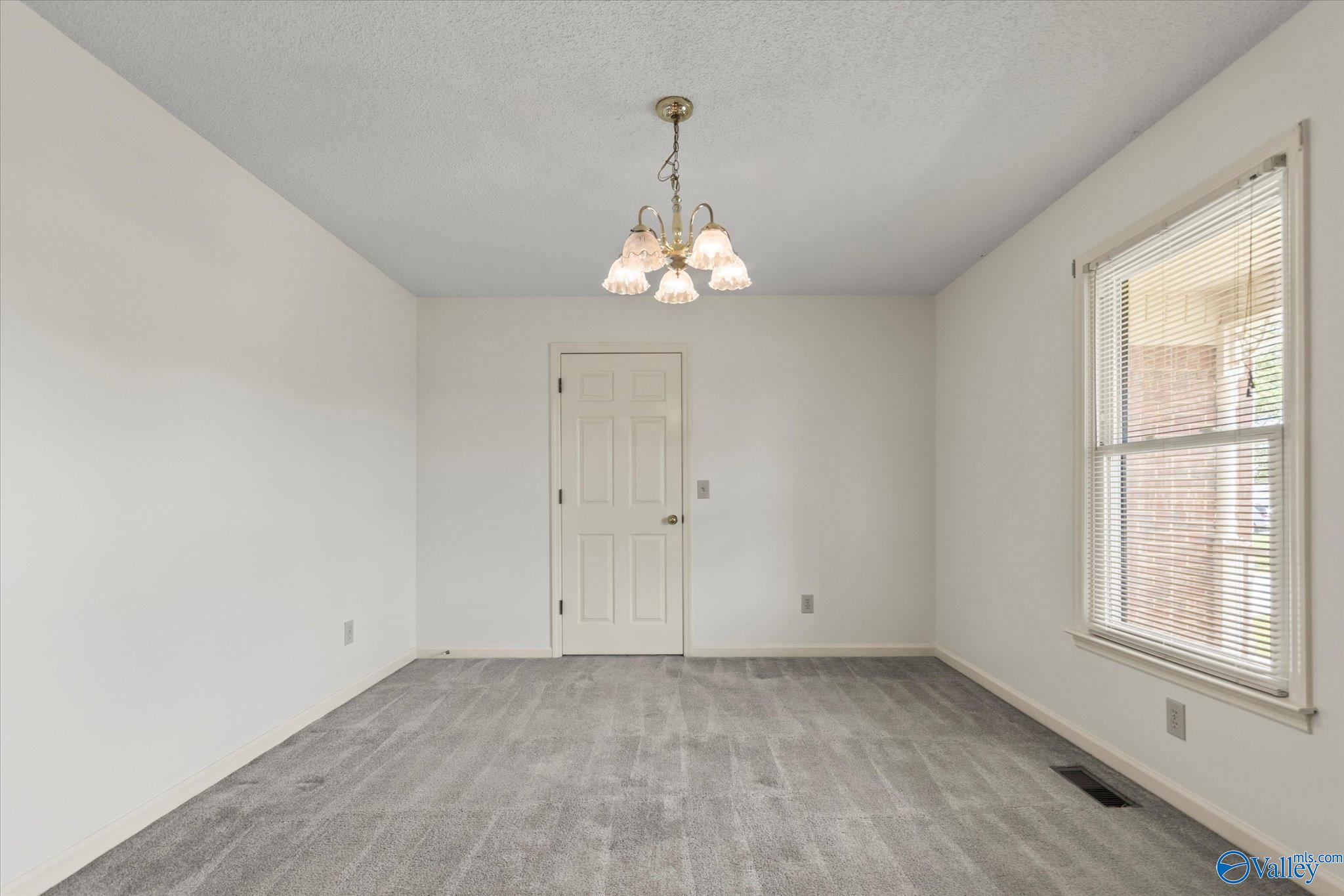 107 Indian Trace Circle