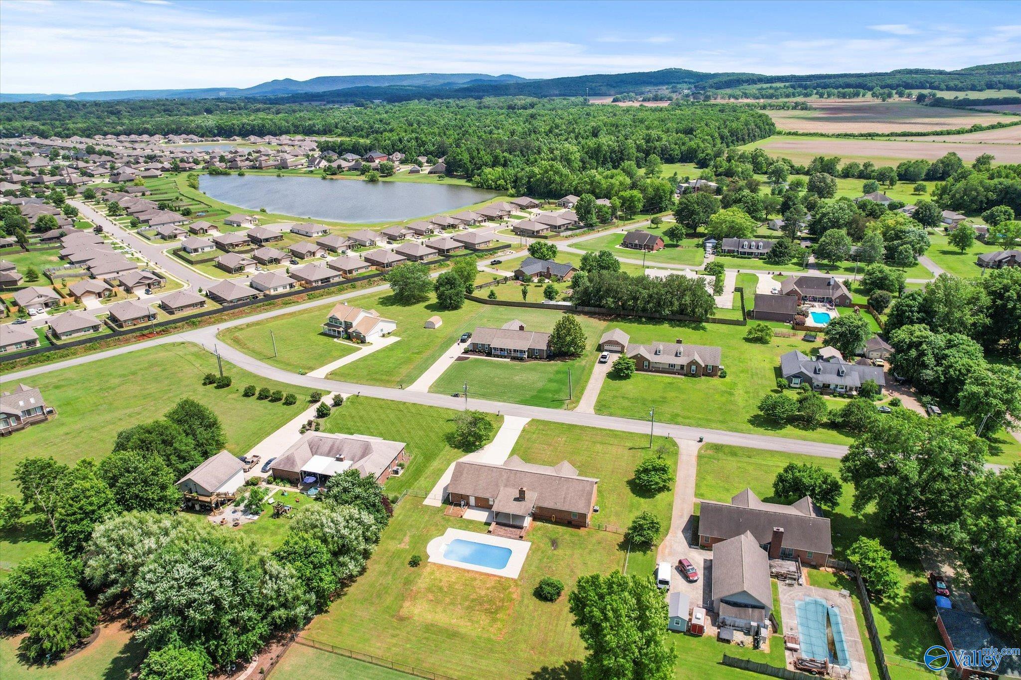107 Indian Trace Circle