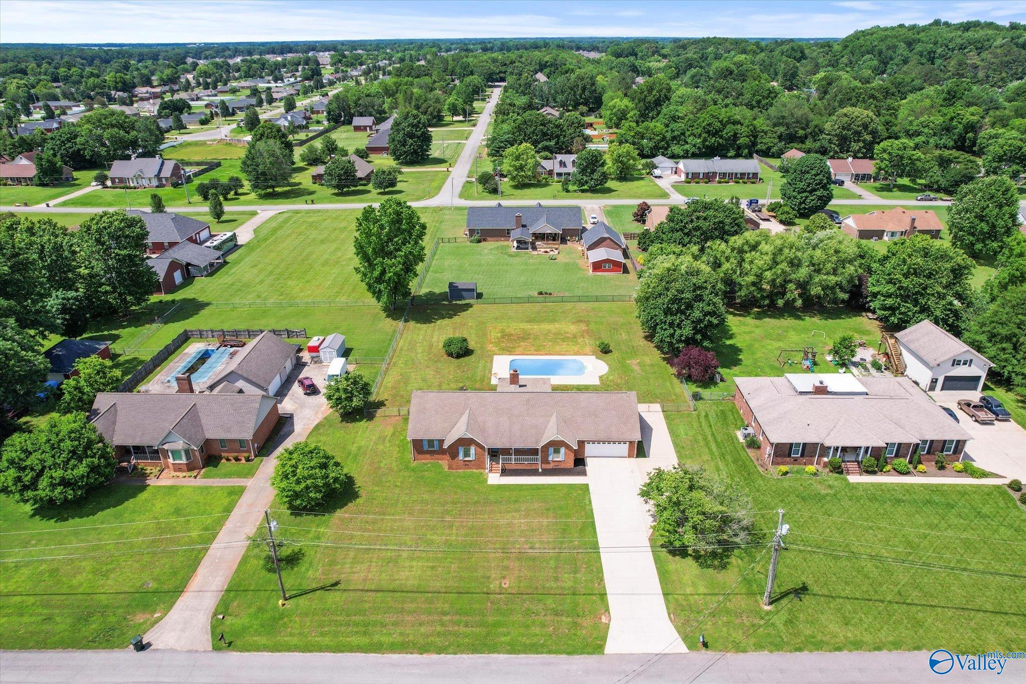 107 Indian Trace Circle