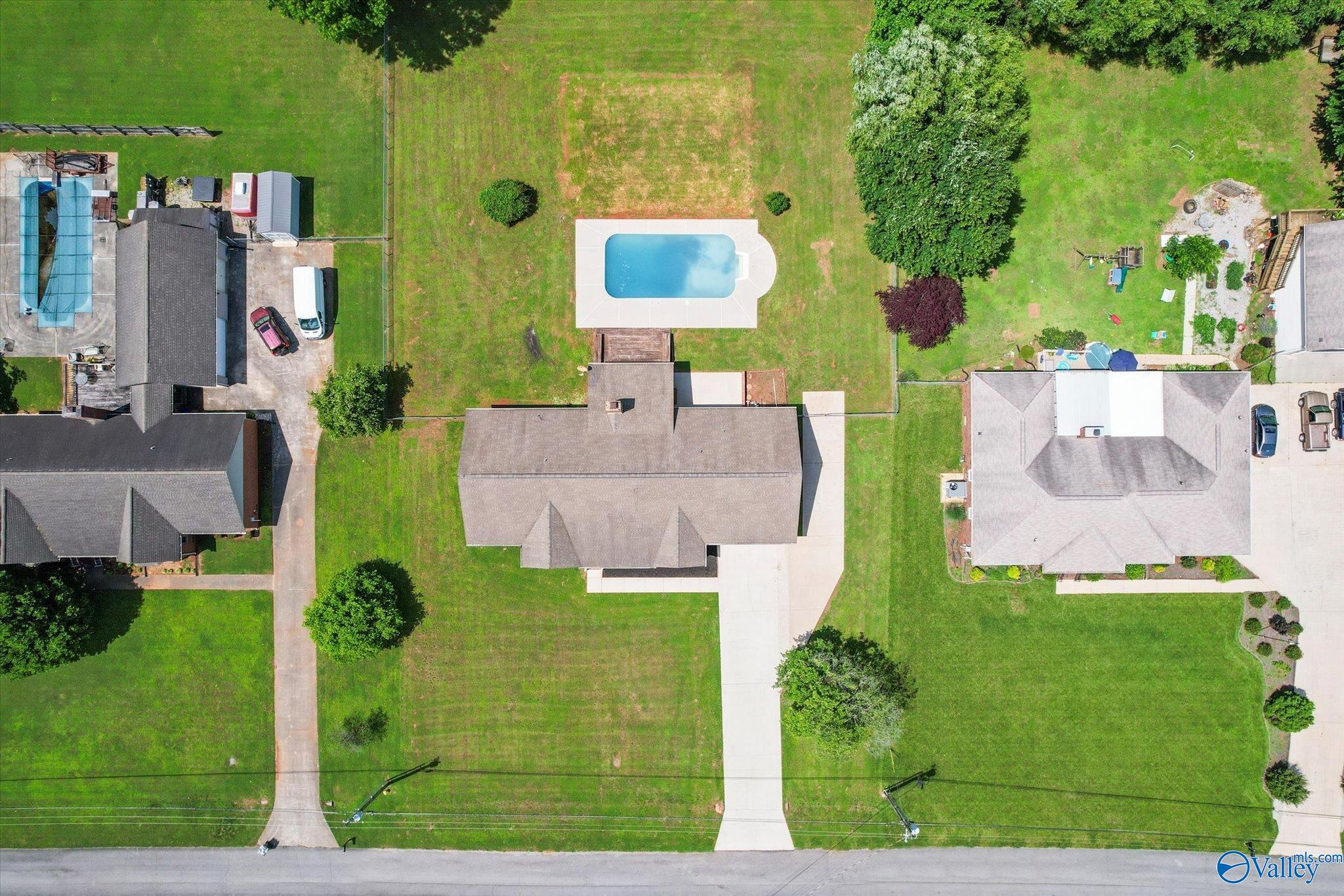107 Indian Trace Circle