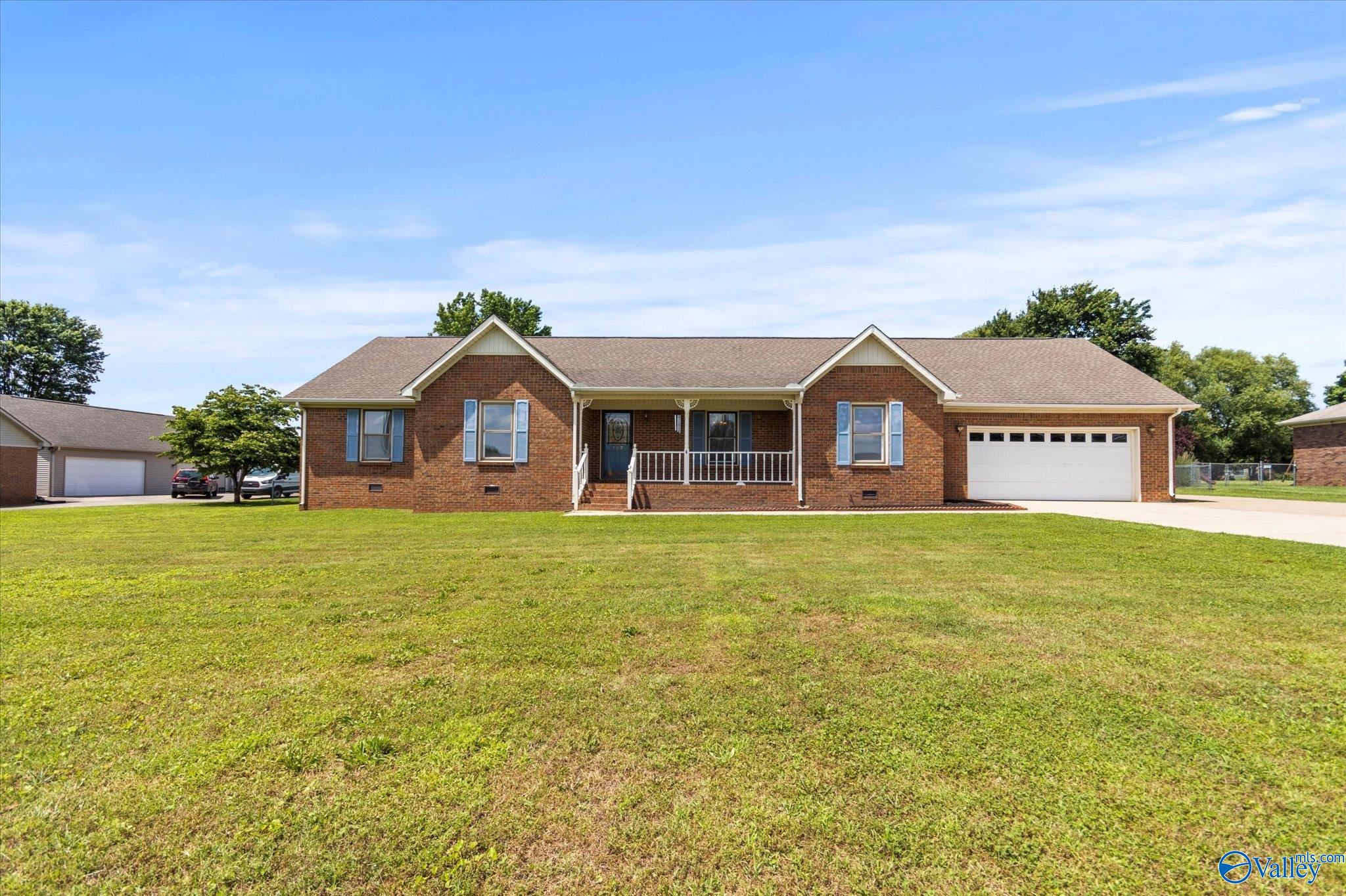 107 Indian Trace Circle