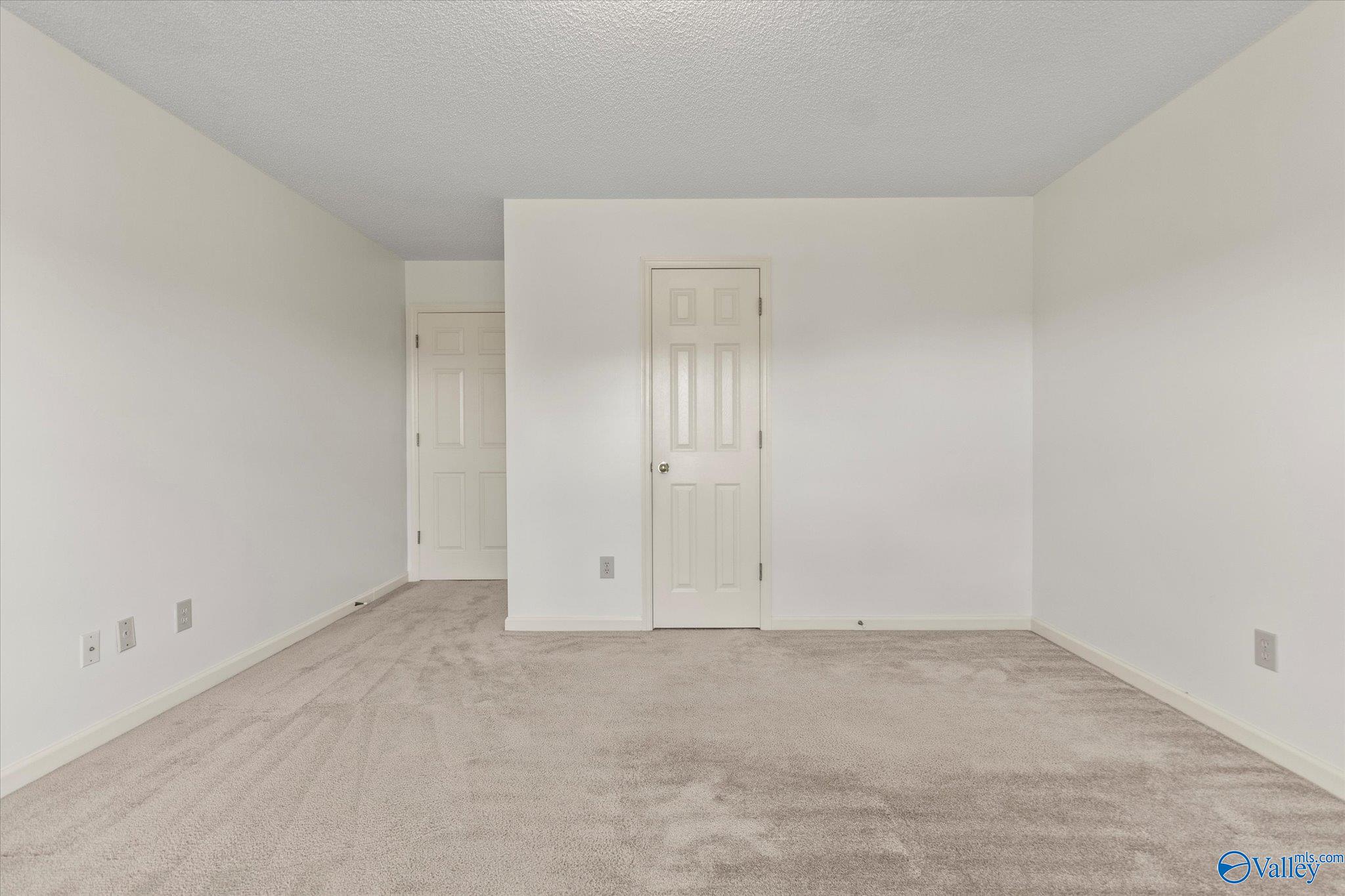 107 Indian Trace Circle