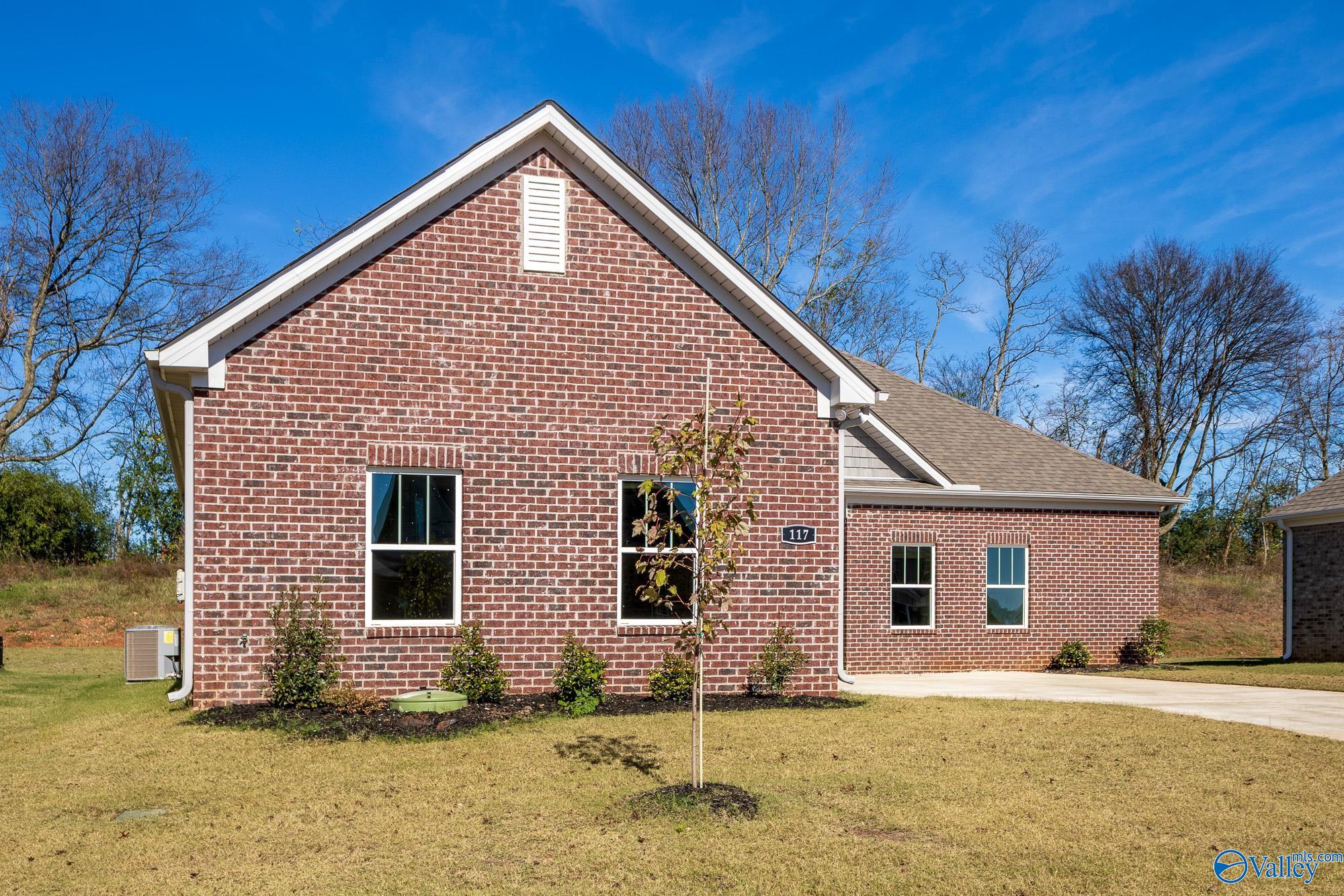 117 Fairways Pass