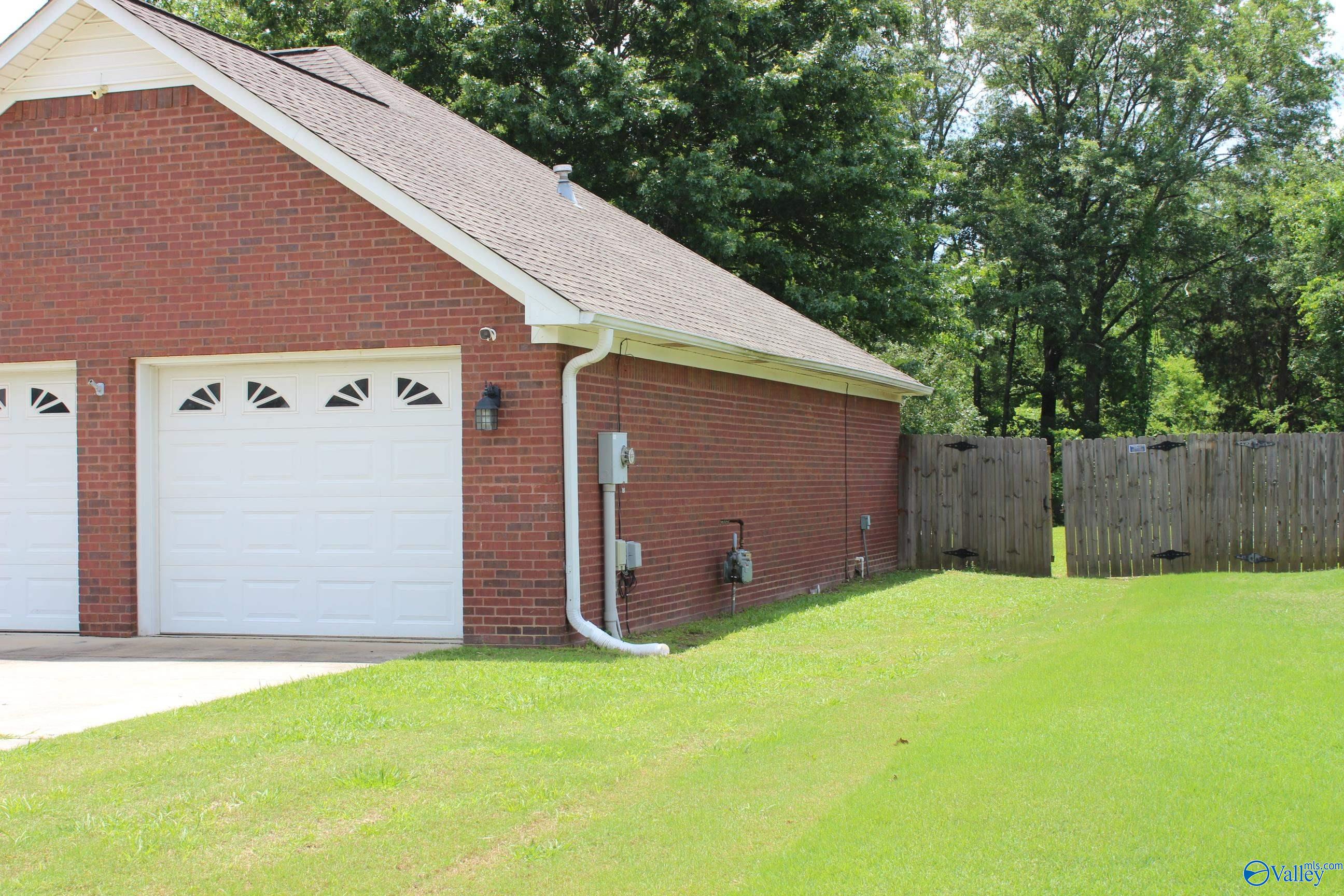 1010 Clint Drive SE