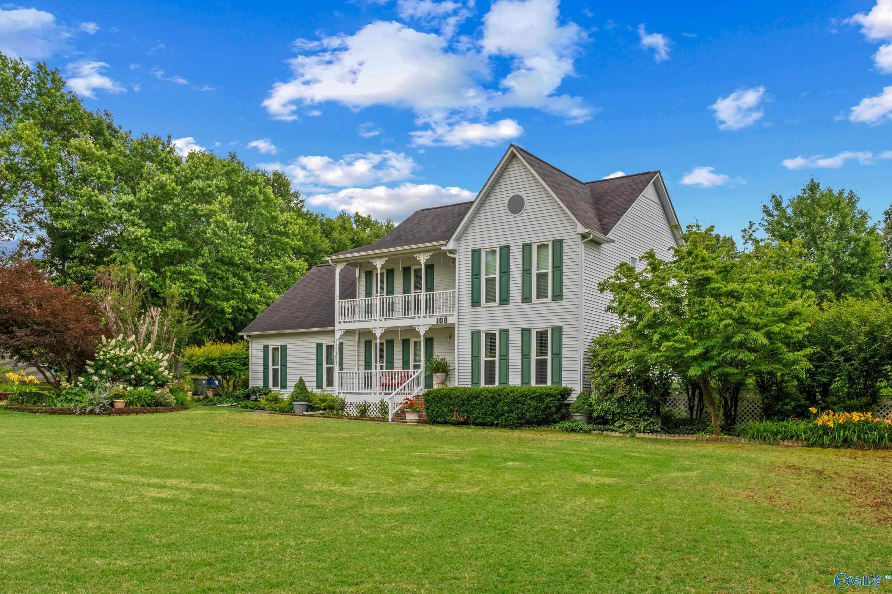 108 Wheat Ridge Road NE