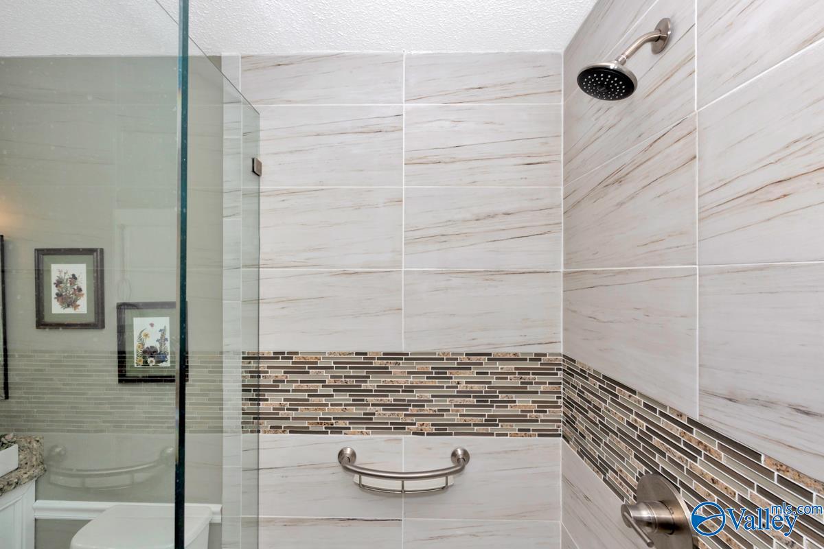 108 Wheat Ridge Road NE