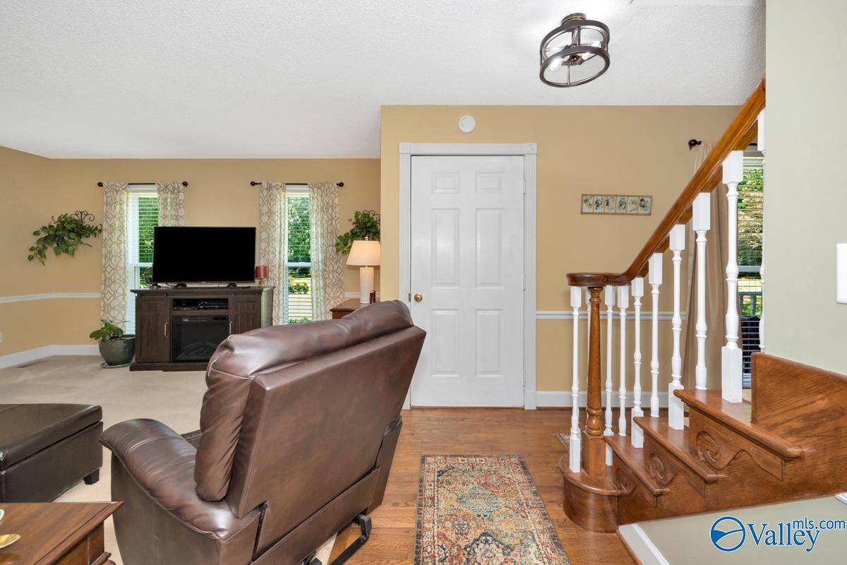 108 Wheat Ridge Road NE