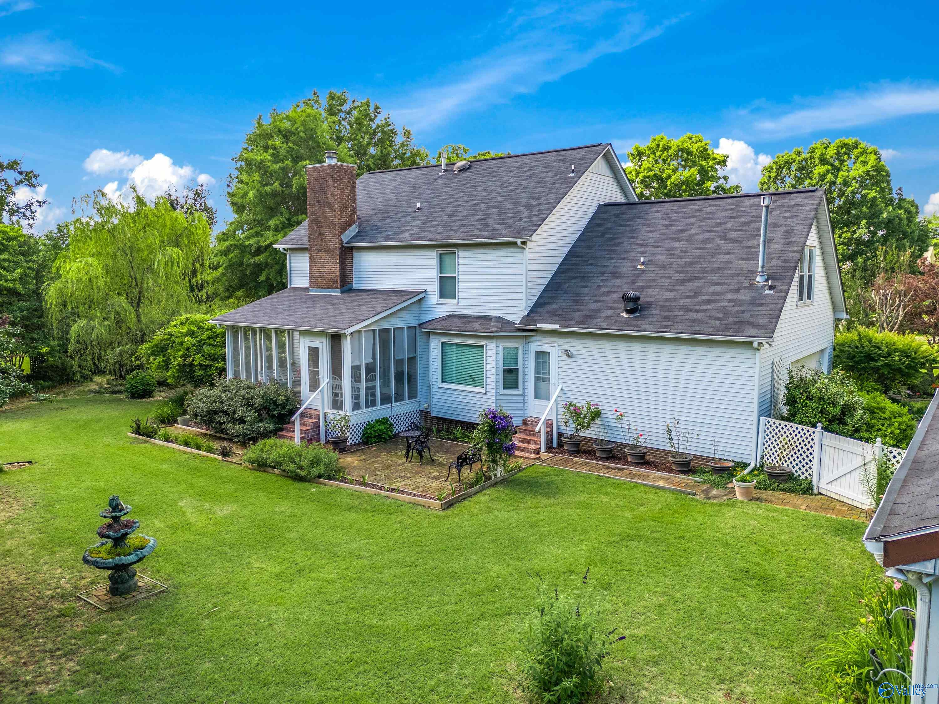 108 Wheat Ridge Road NE