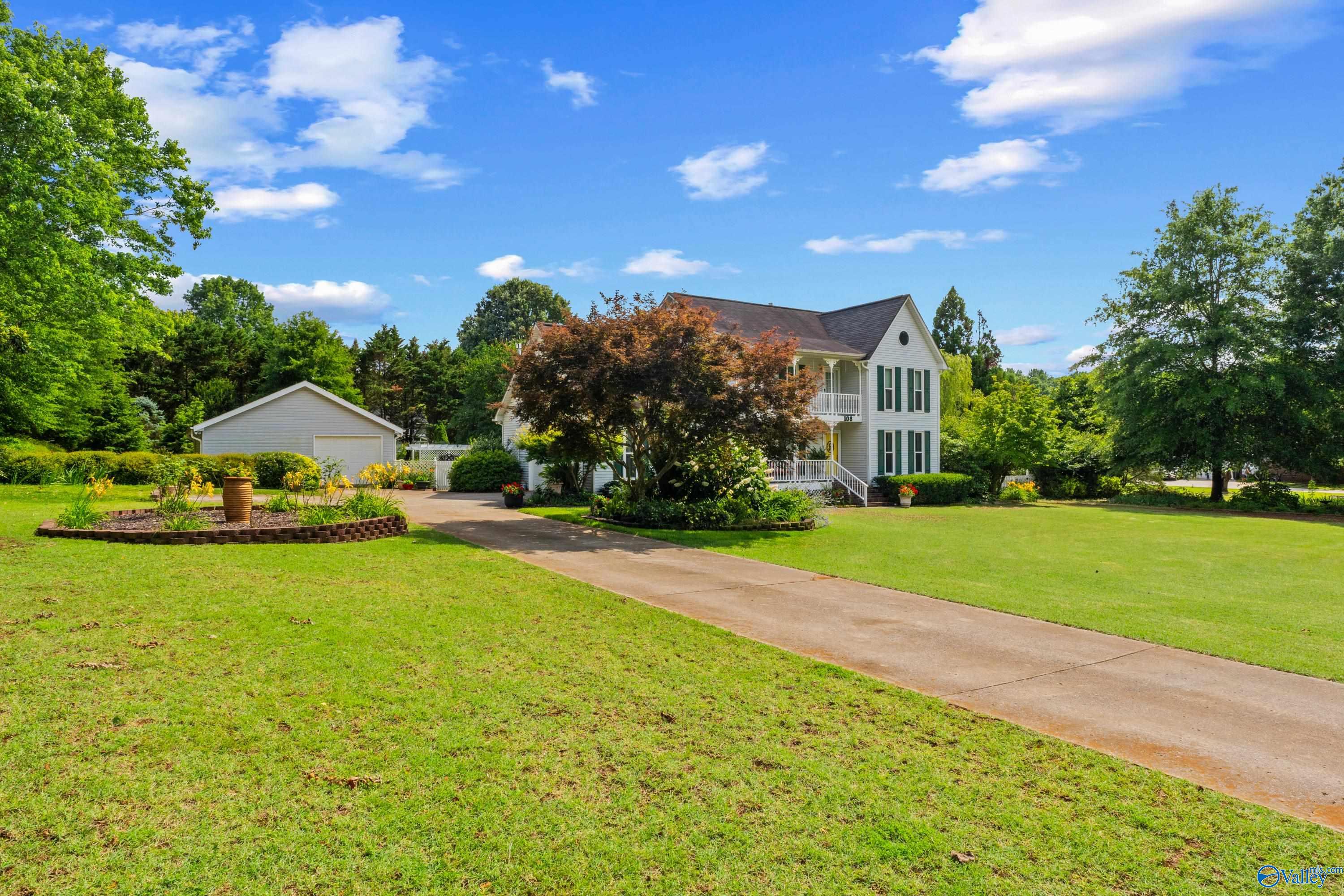 108 Wheat Ridge Road NE